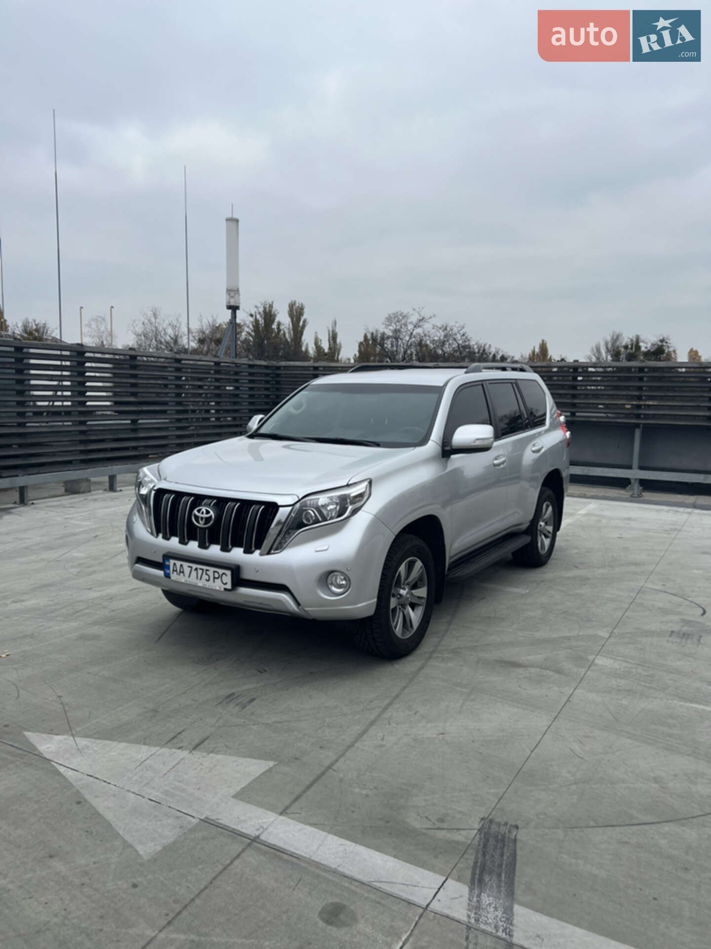 TOYOTA LAND CRUISER PRADO 150 2016