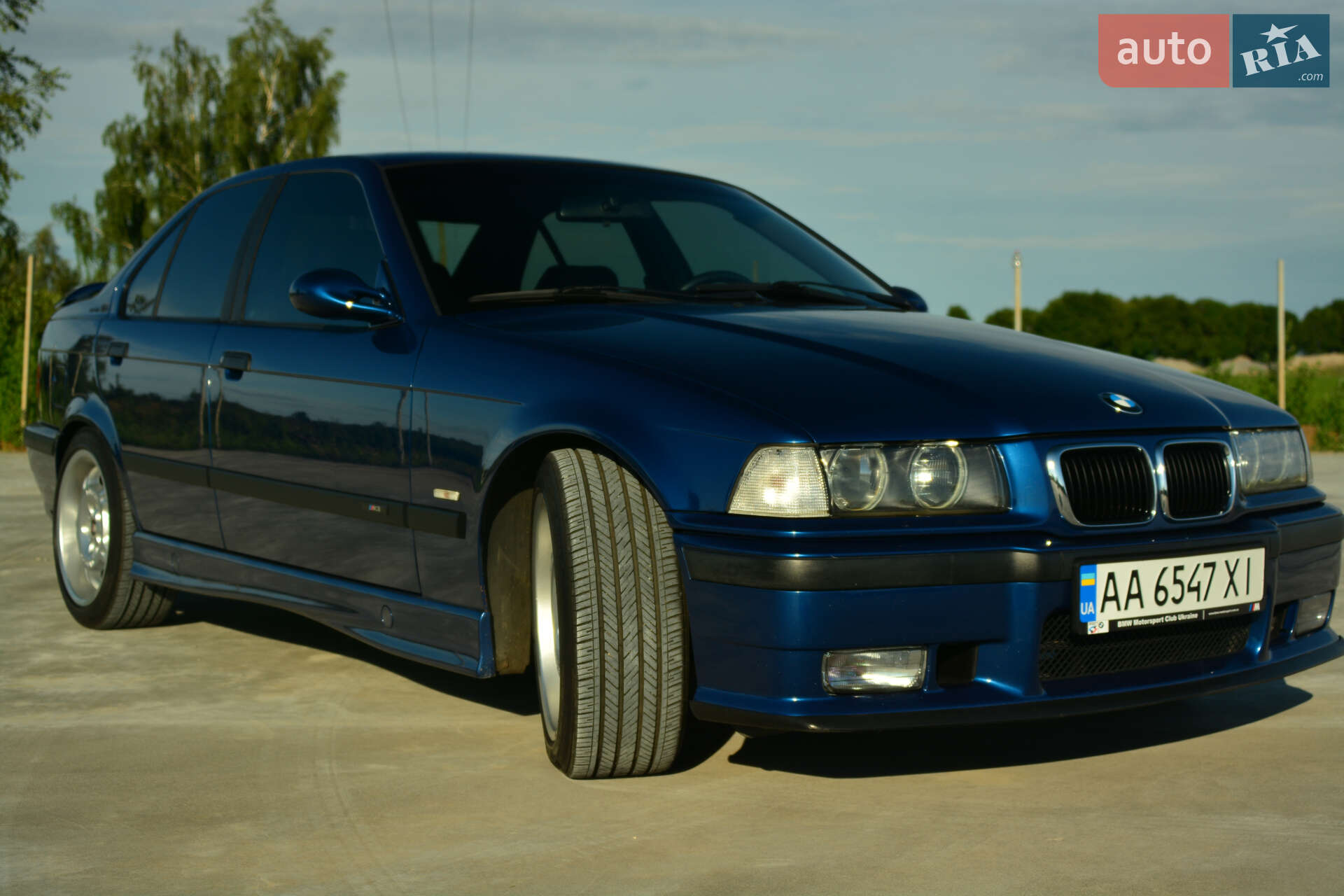 BMW 323 1997