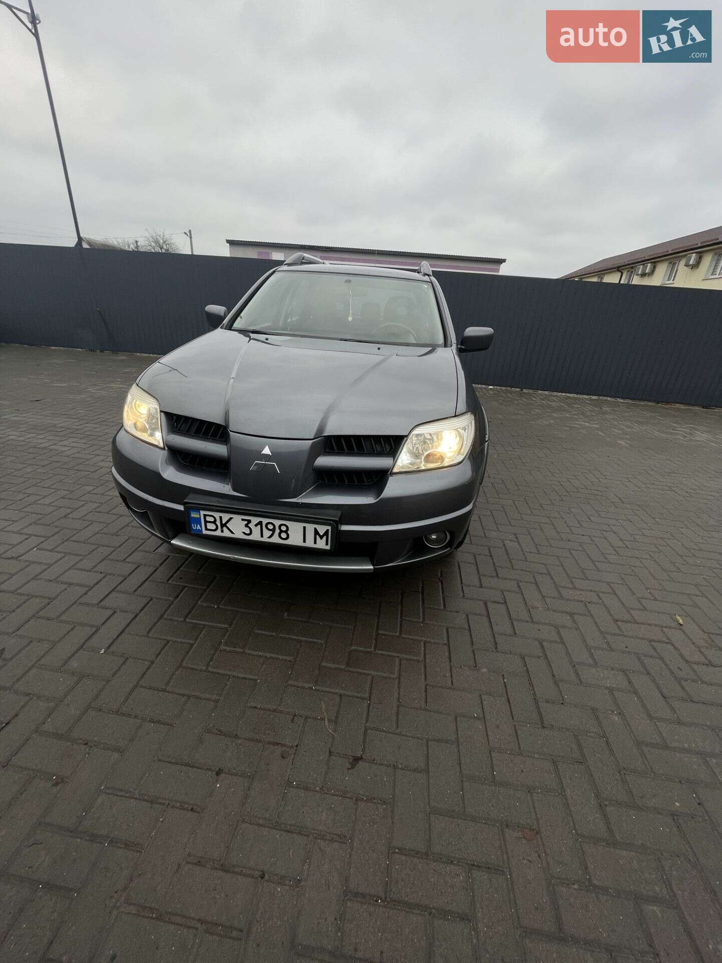 Головне фото звіту автомобіля MITSUBISHI OUTLANDER 2009
