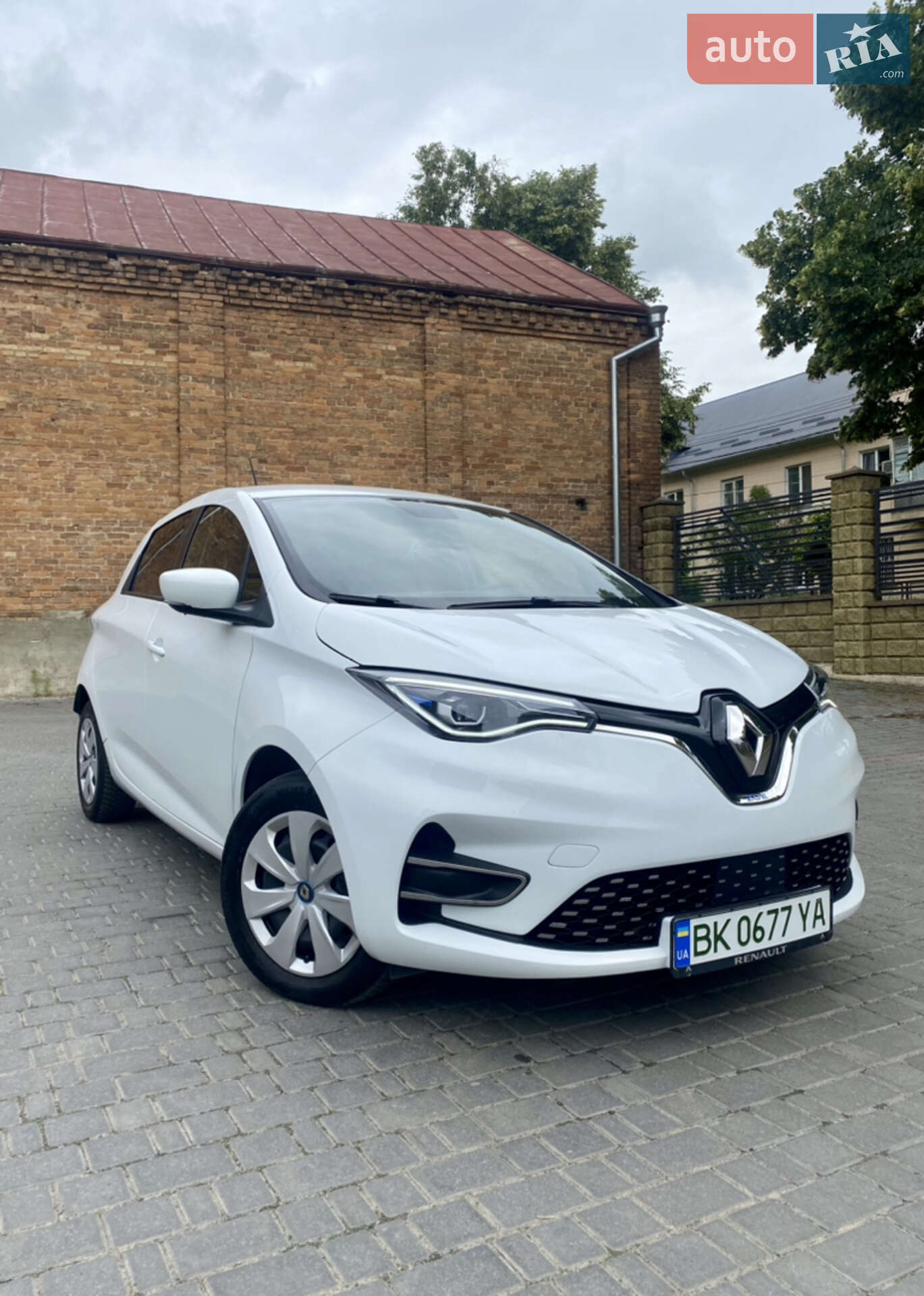 Головне фото звіту автомобіля RENAULT ZOE 2020