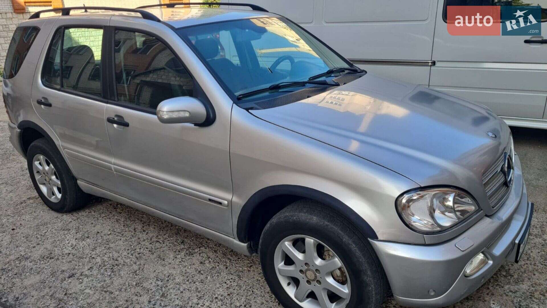 MERCEDES-BENZ ML 320 2003