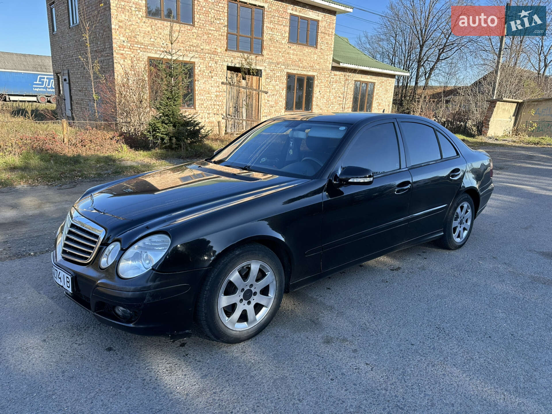 MERCEDES-BENZ E 200 2006