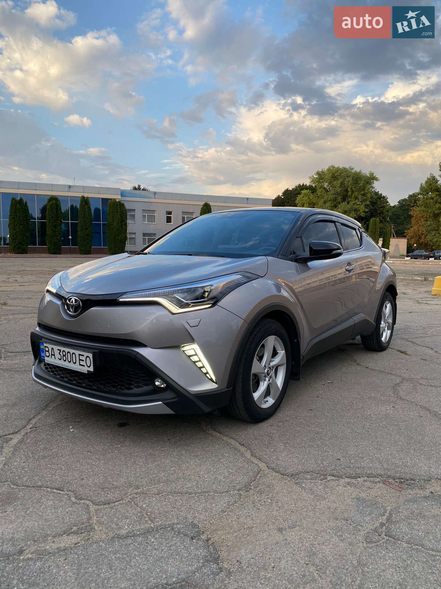 TOYOTA C-HR 2016