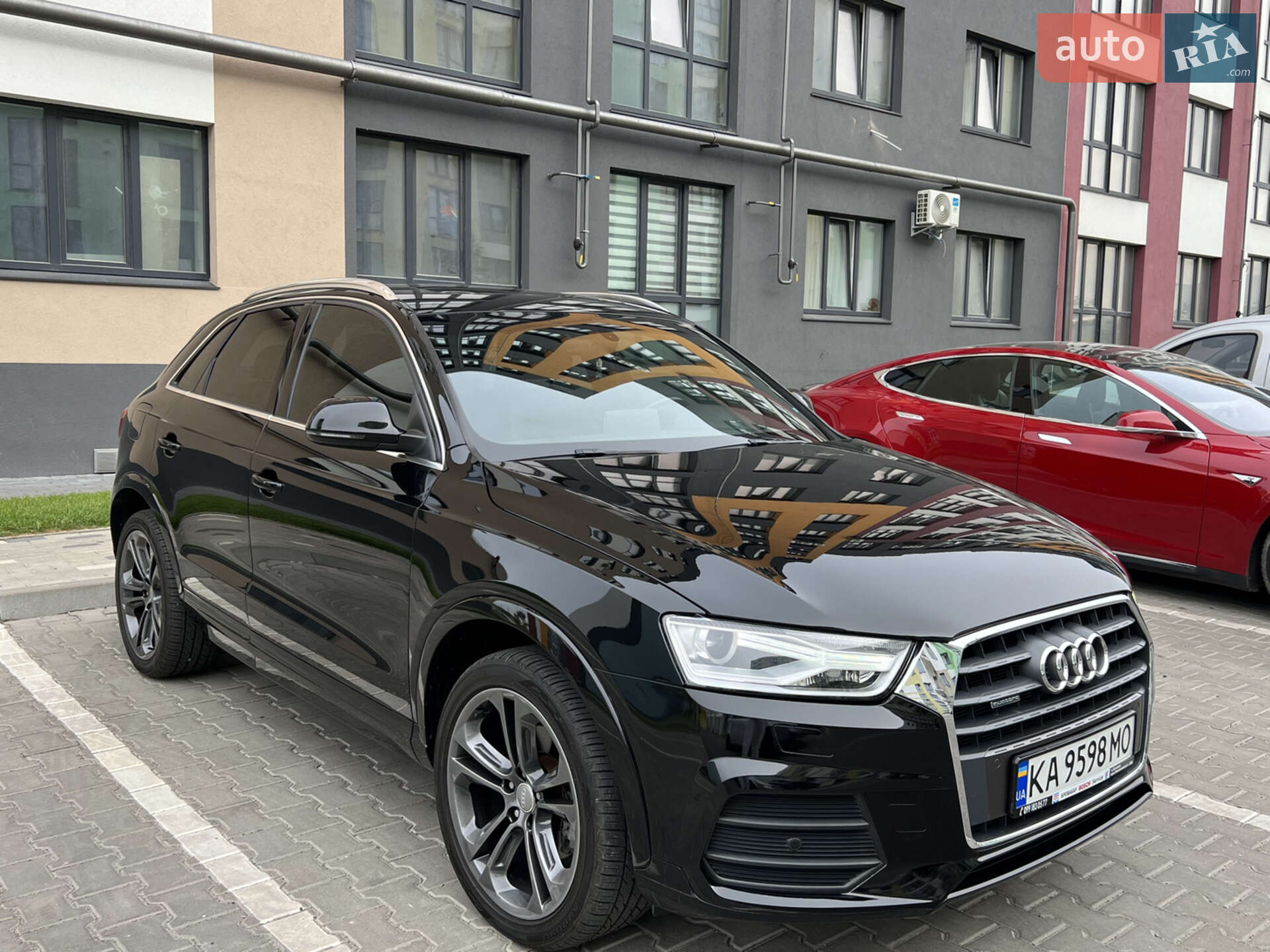 Головне фото звіту автомобіля AUDI Q3 2016