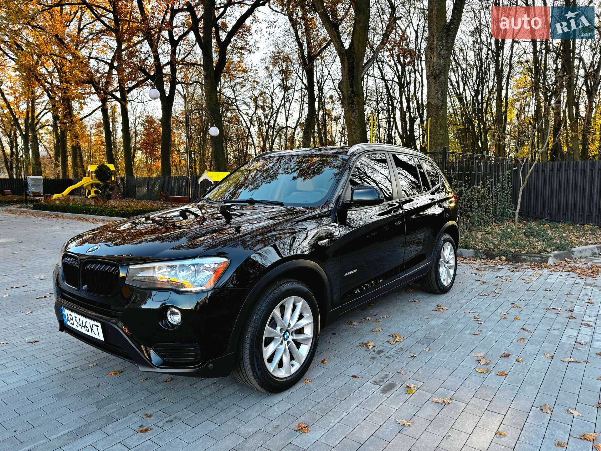 Головне фото звіту автомобіля BMW X3 2016