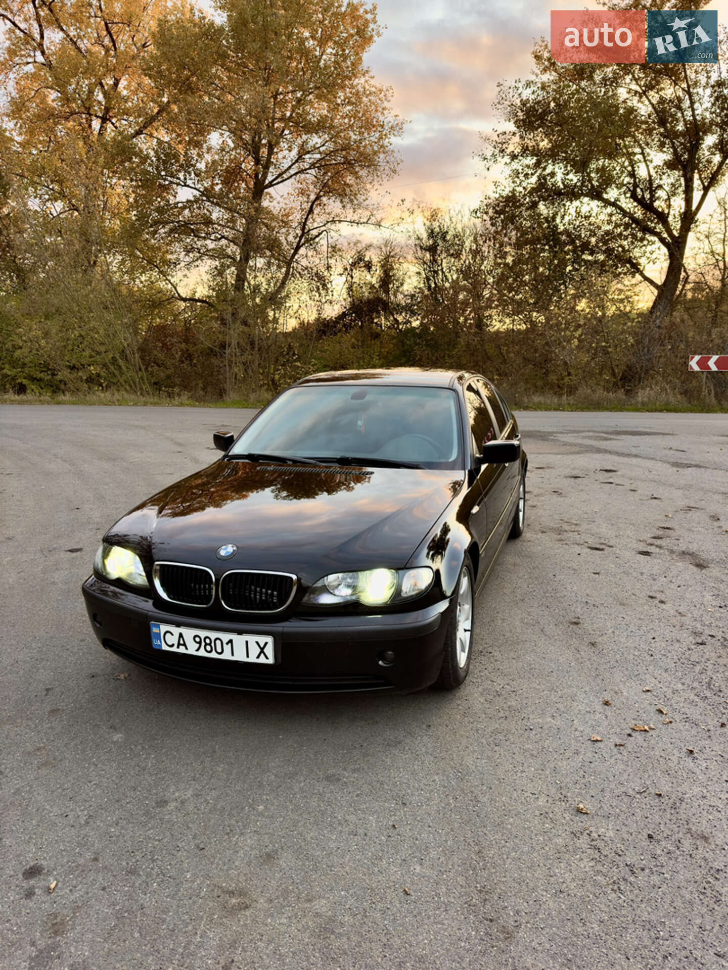 Головне фото звіту автомобіля BMW 318I 2002