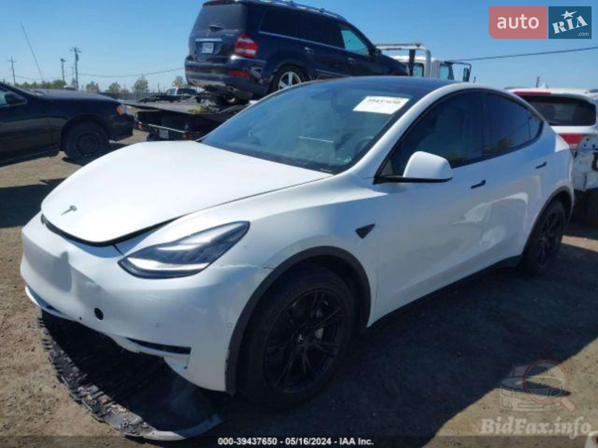 Головне фото звіту автомобіля TESLA MODEL Y 2020