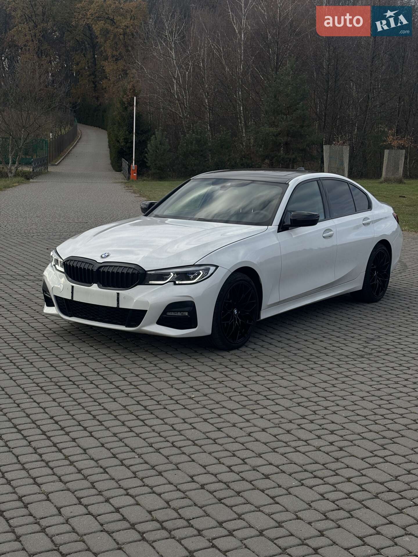 BMW 330I 2019