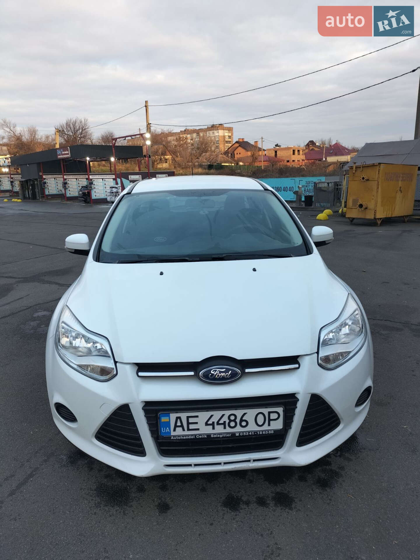 Головне фото звіту автомобіля FORD FOCUS 2012
