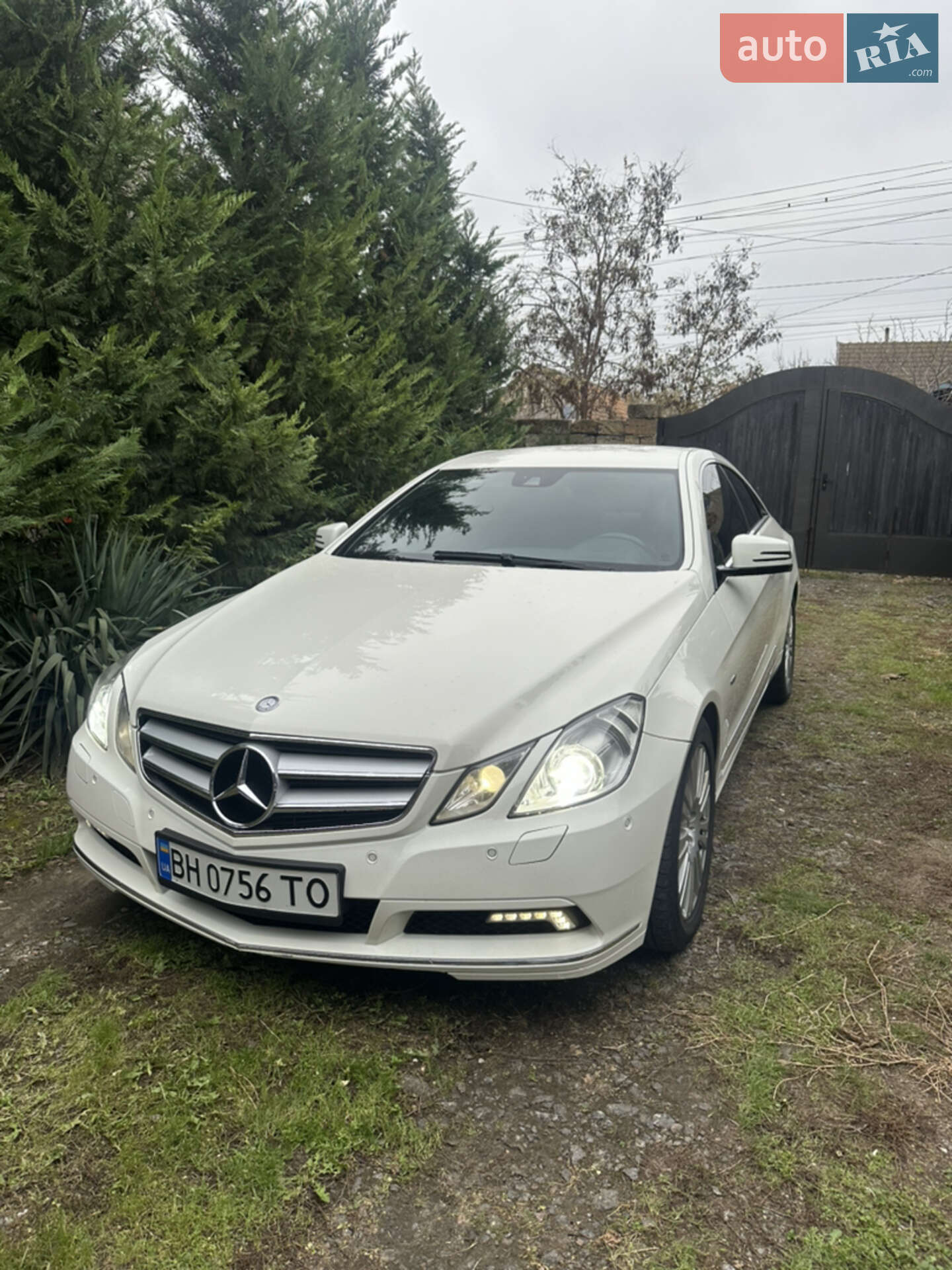 MERCEDES-BENZ E 200 2010