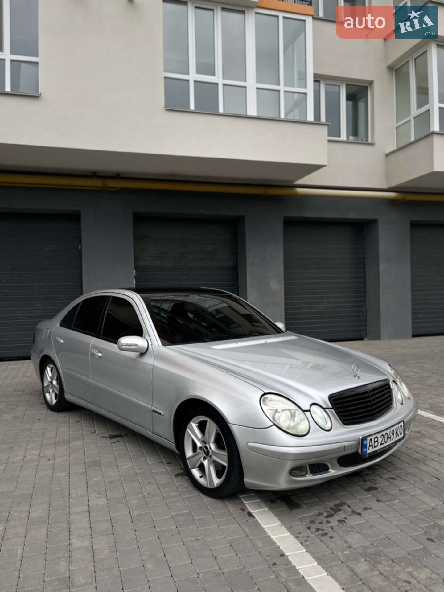 MERCEDES-BENZ E 200 D 2002