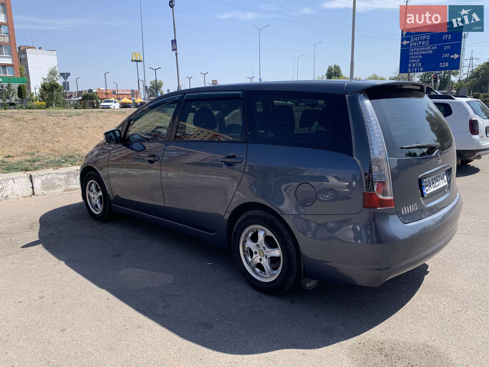 Mitsubishi Grandis 2007
