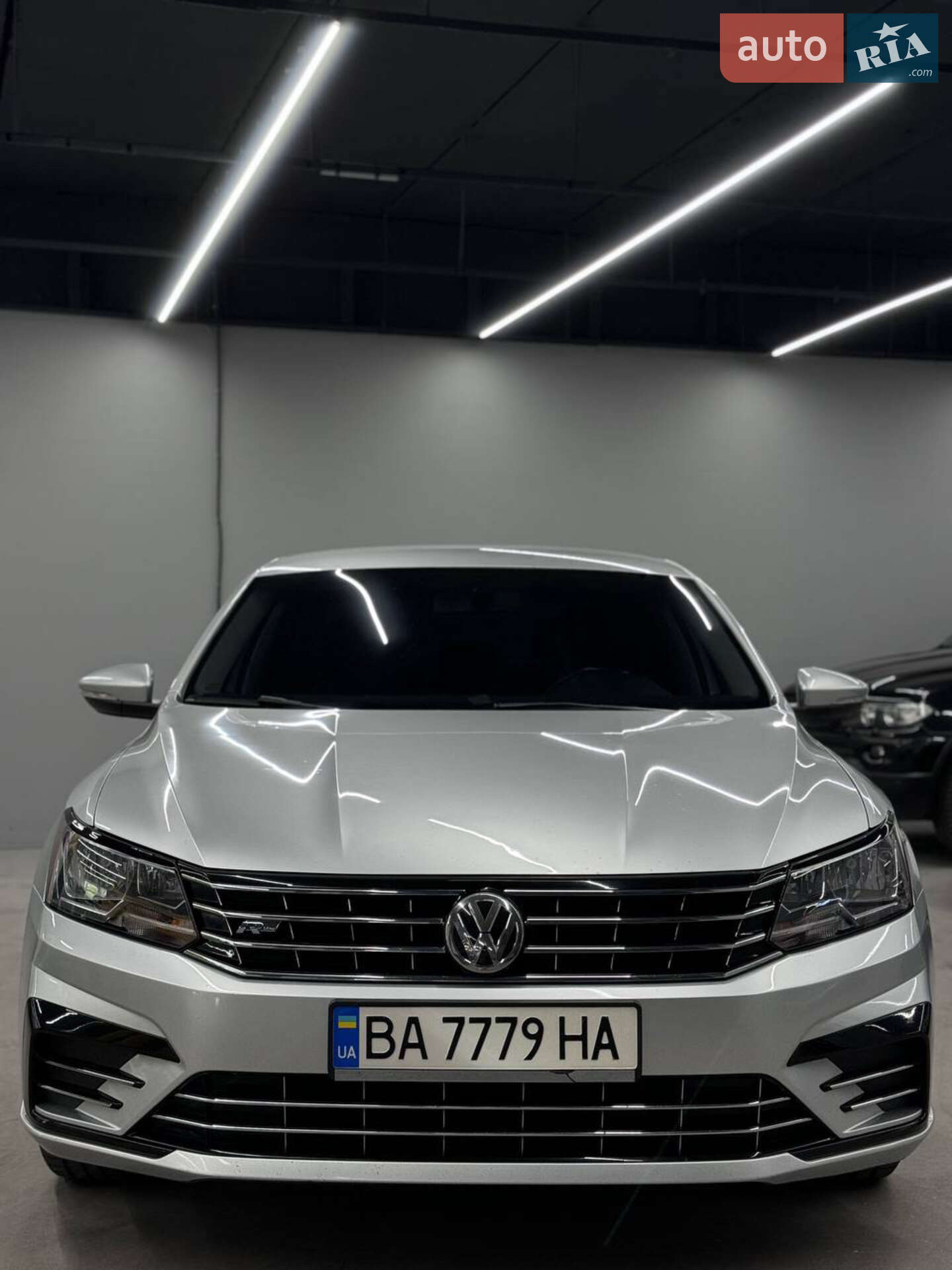 VOLKSWAGEN PASSAT 2016