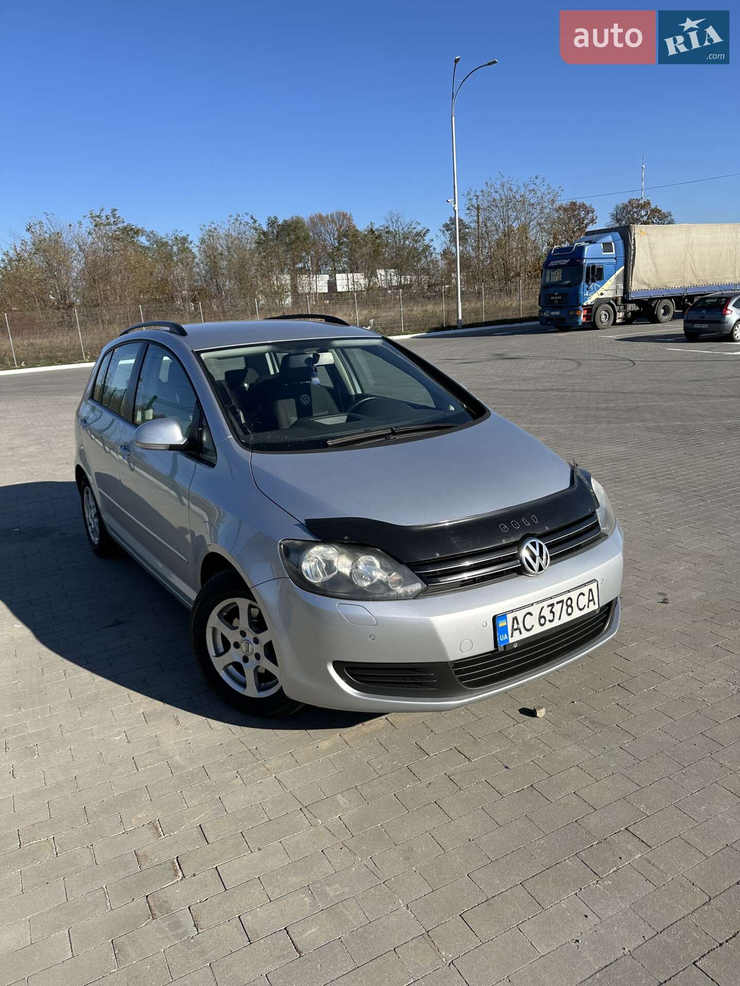 VOLKSWAGEN GOLF PLUS 2011