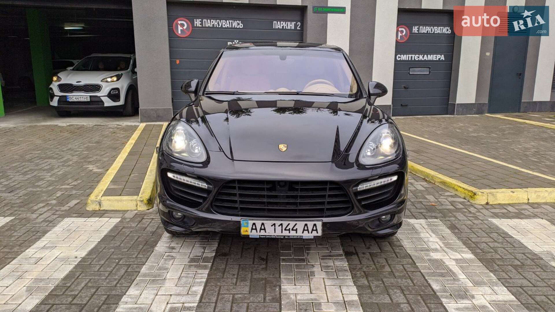 PORSCHE CAYENNE