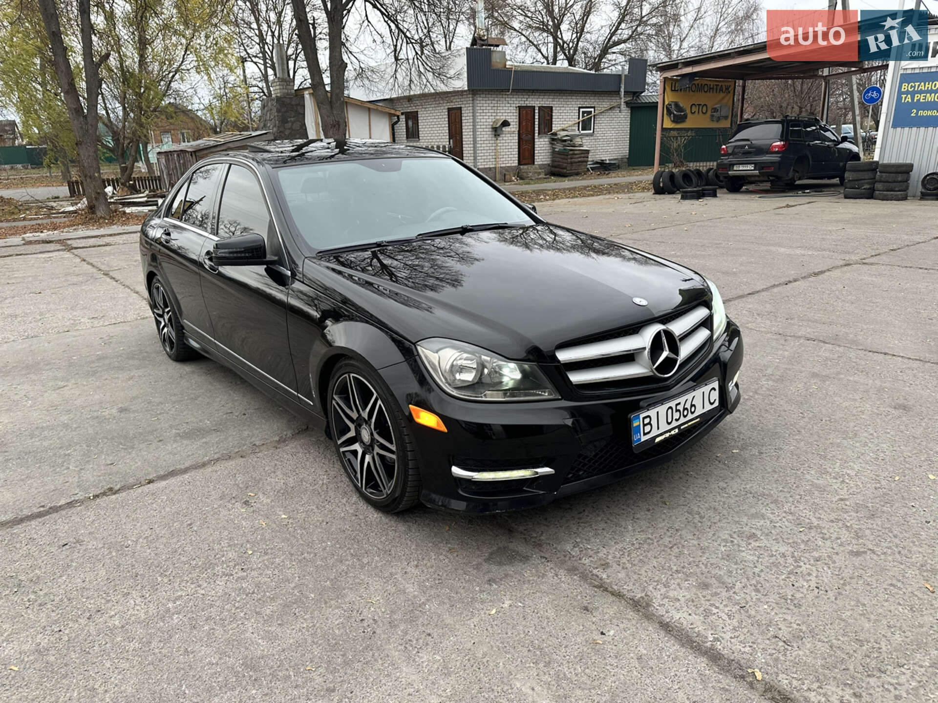 MERCEDES-BENZ C 300 2011