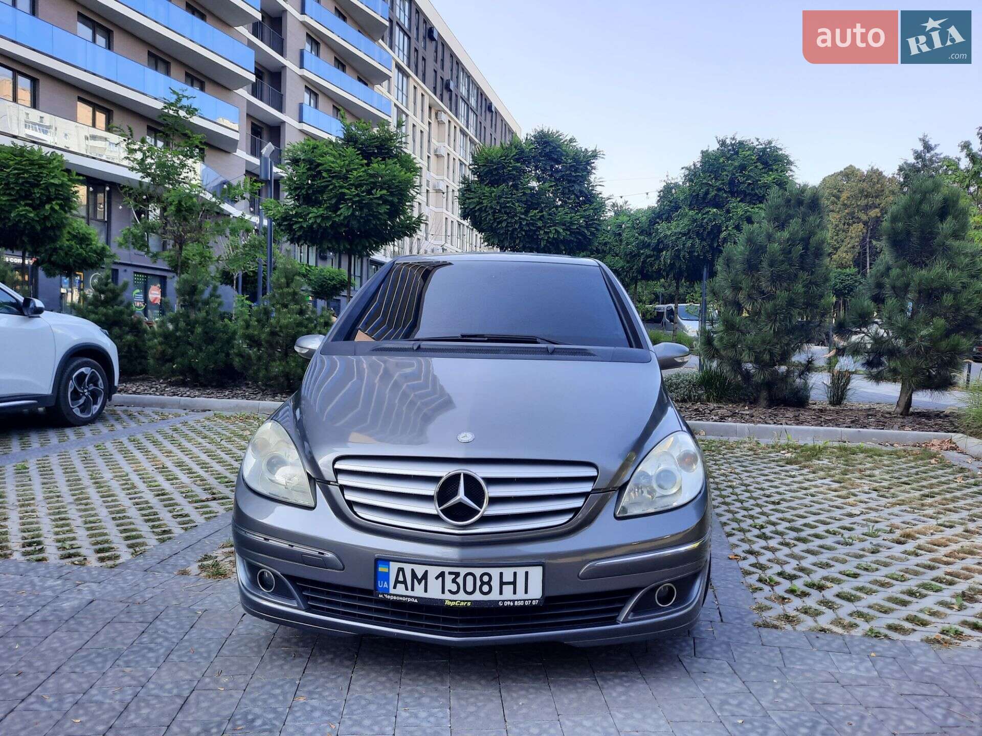 MERCEDES-BENZ B 180 2008