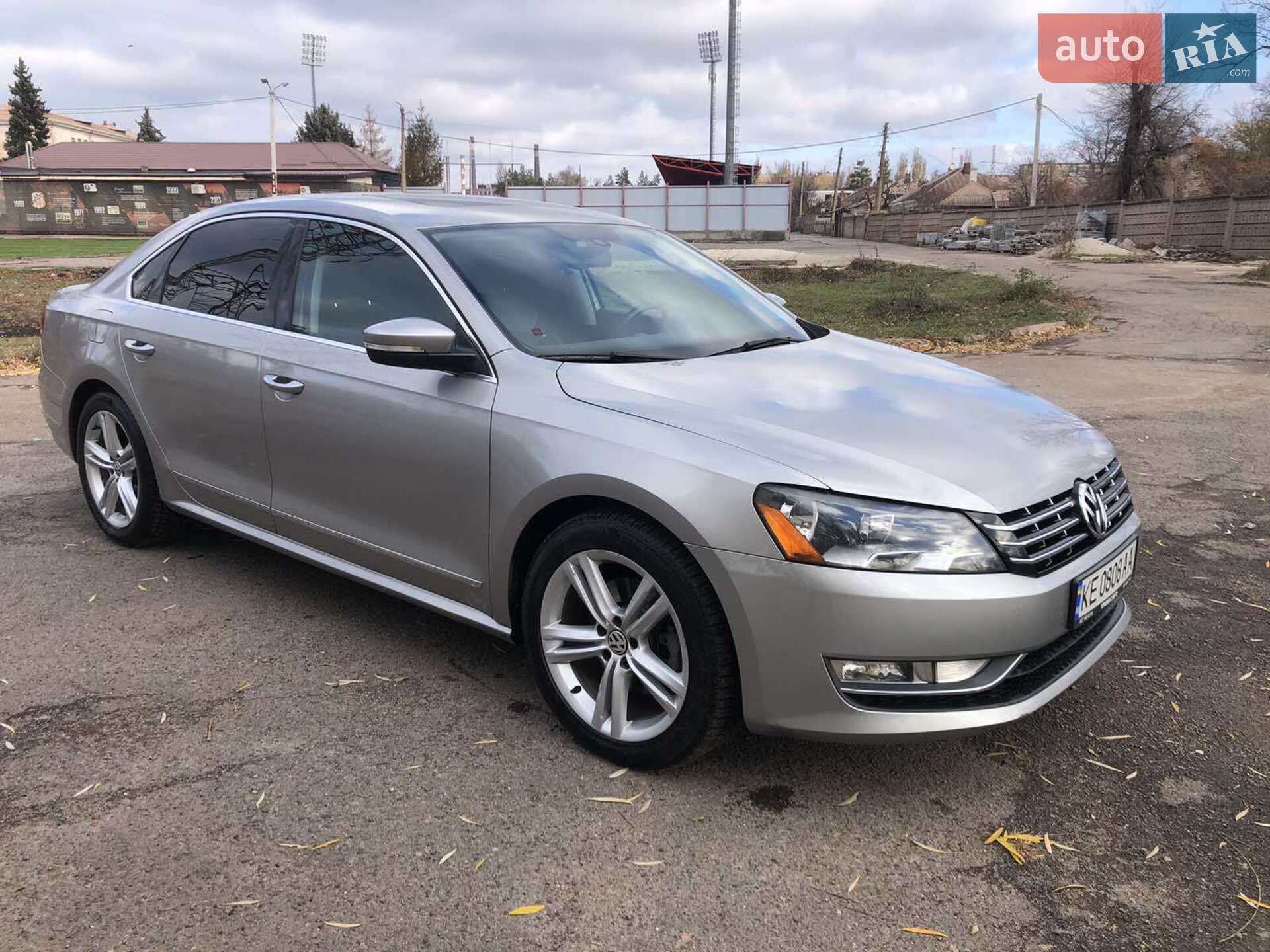 VOLKSWAGEN PASSAT 2013