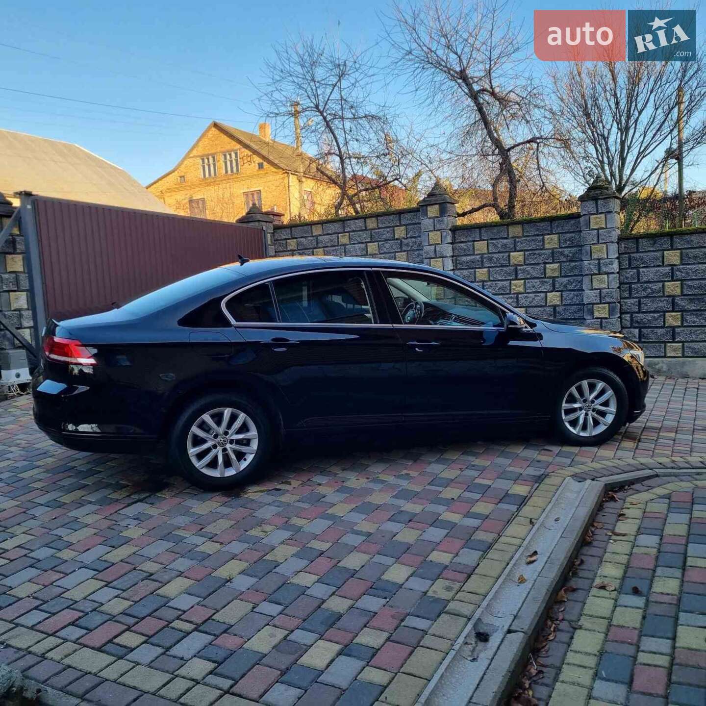 VOLKSWAGEN PASSAT 2018
