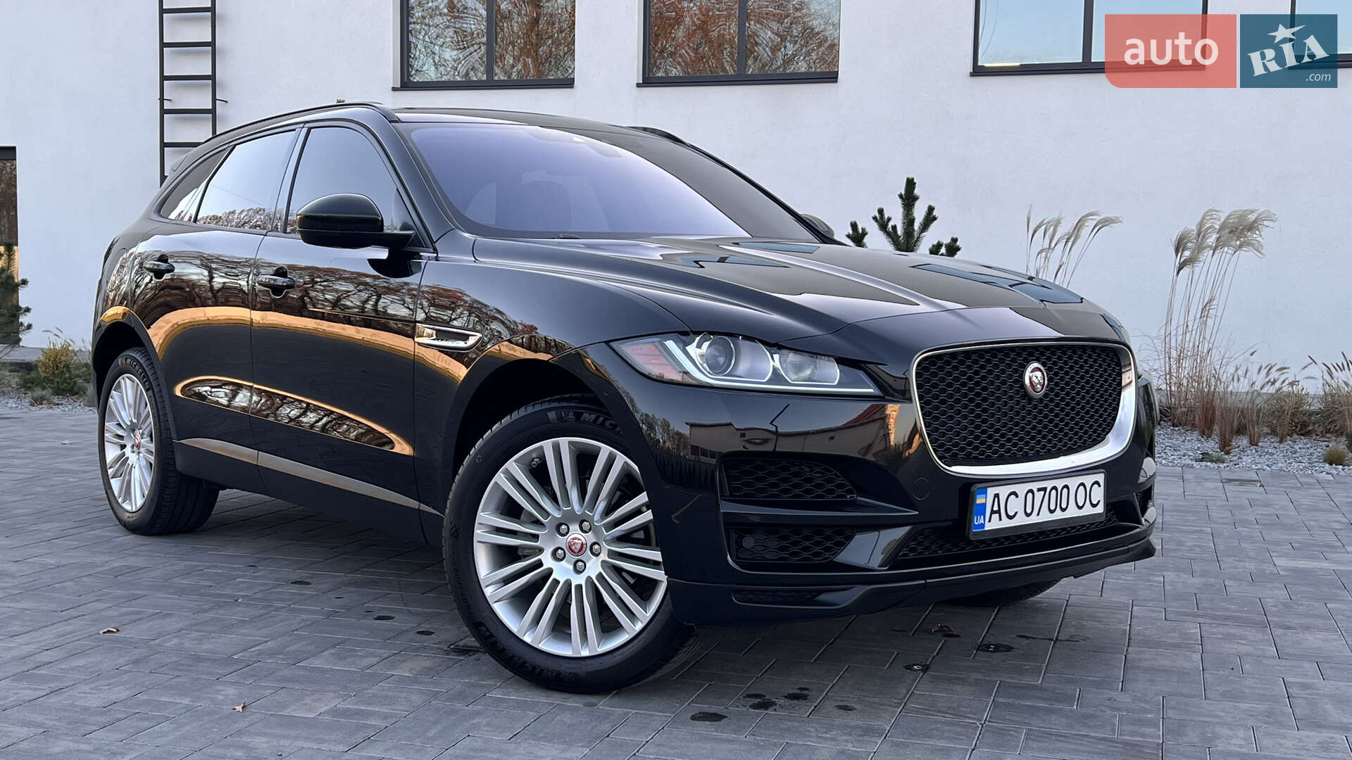 JAGUAR F-PACE 2016