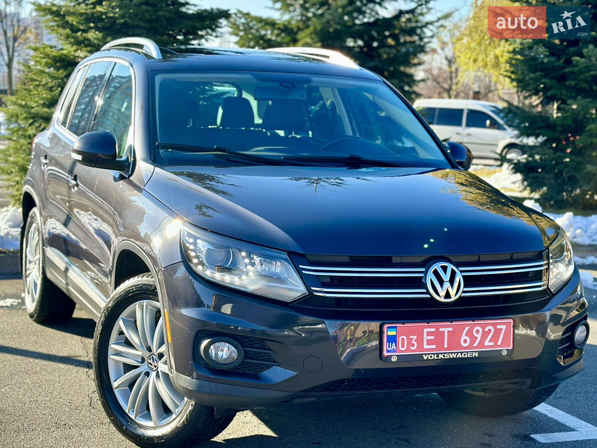VOLKSWAGEN TIGUAN 2015