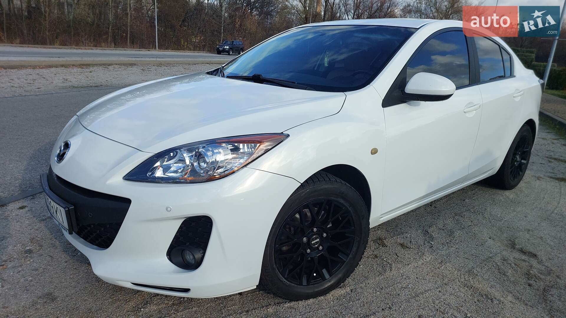 MAZDA 3 2012