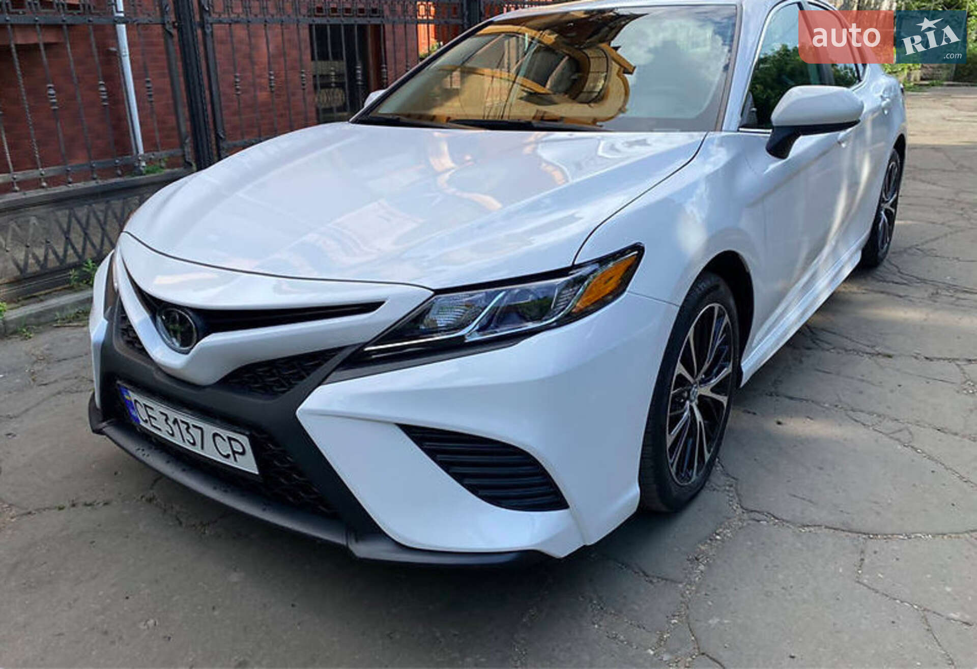 TOYOTA CAMRY 2019