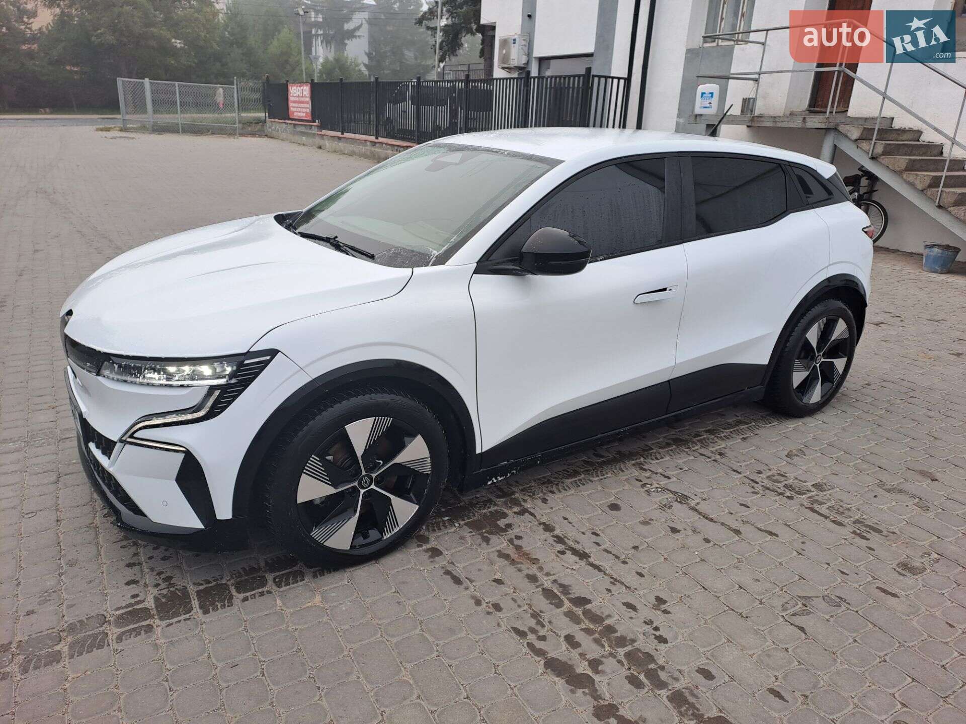 RENAULT MEGANE E-TECH 2022