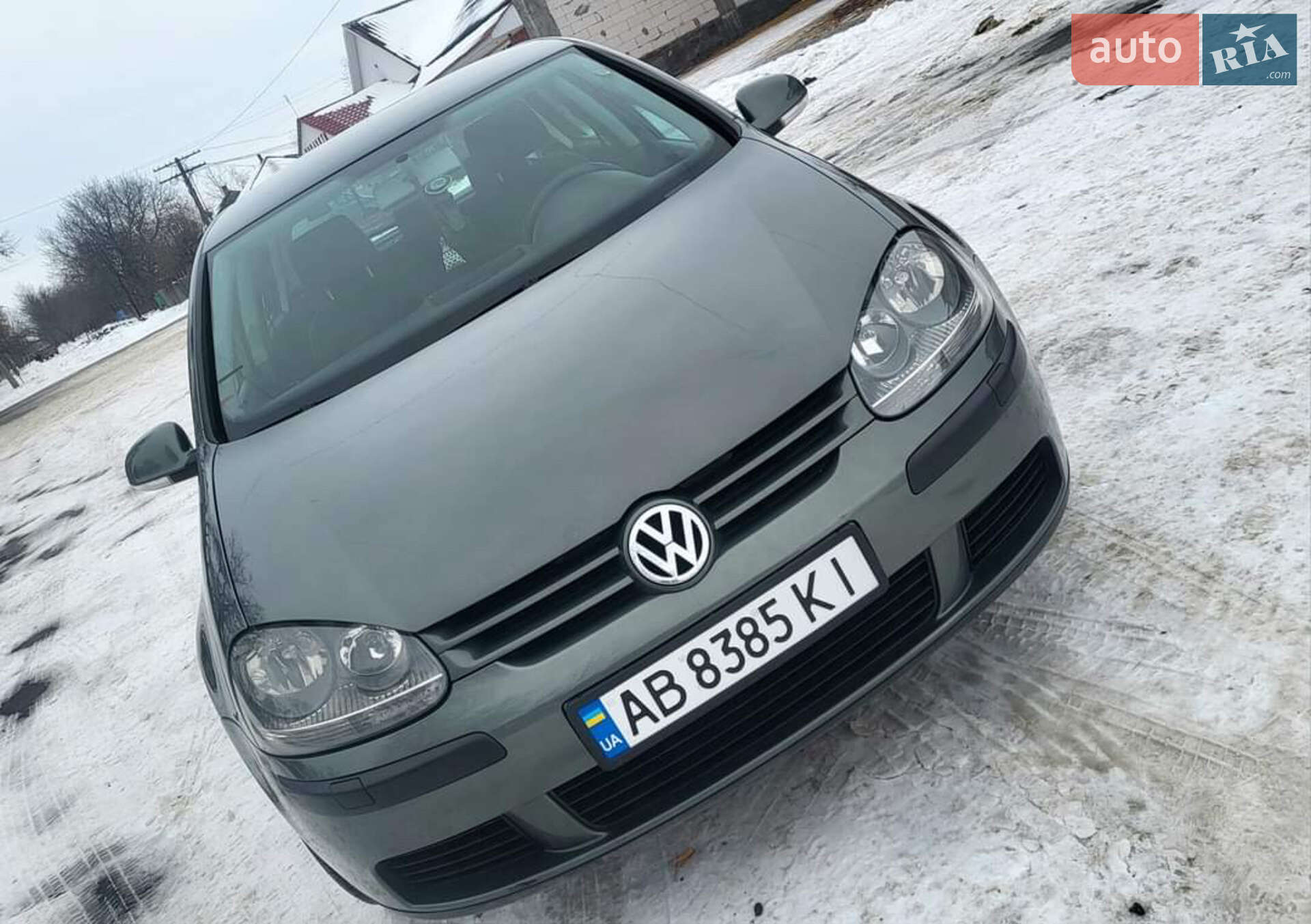 VOLKSWAGEN GOLF 2004