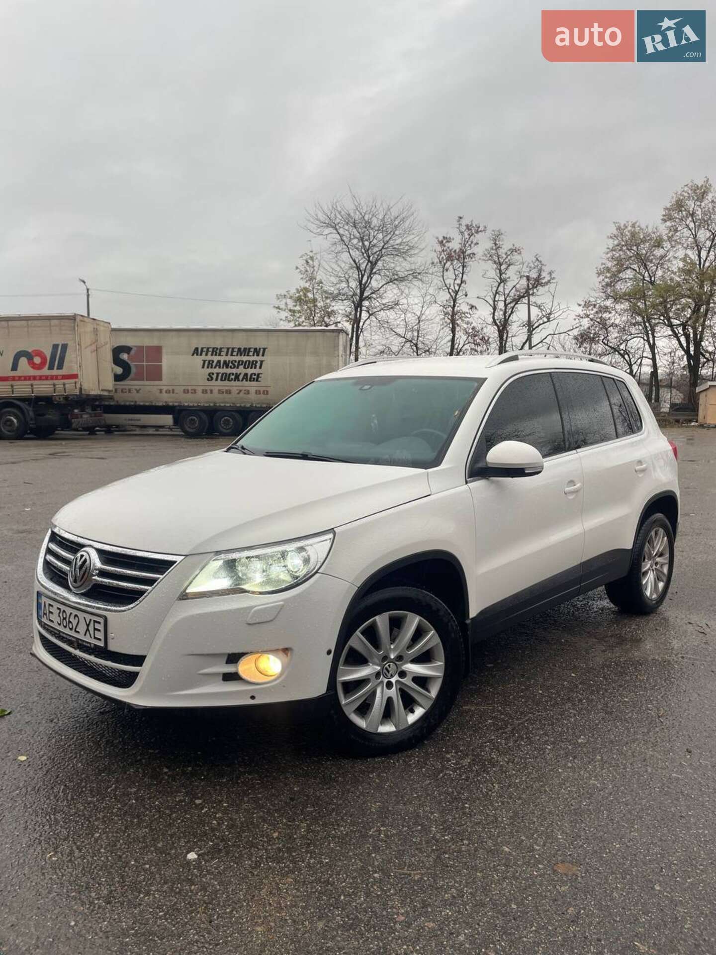 VOLKSWAGEN TIGUAN 2011