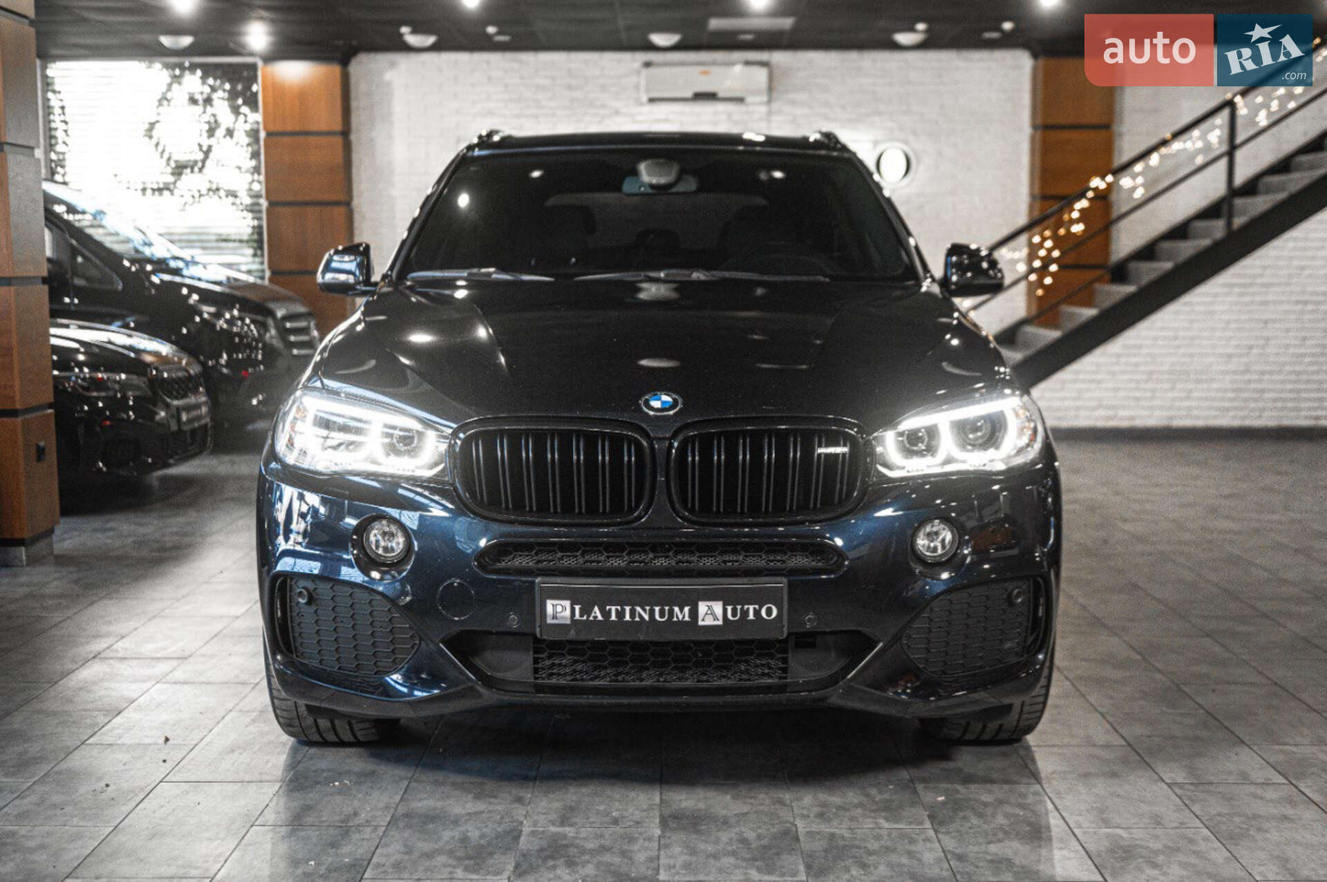 Головне фото звіту автомобіля BMW X5 2017