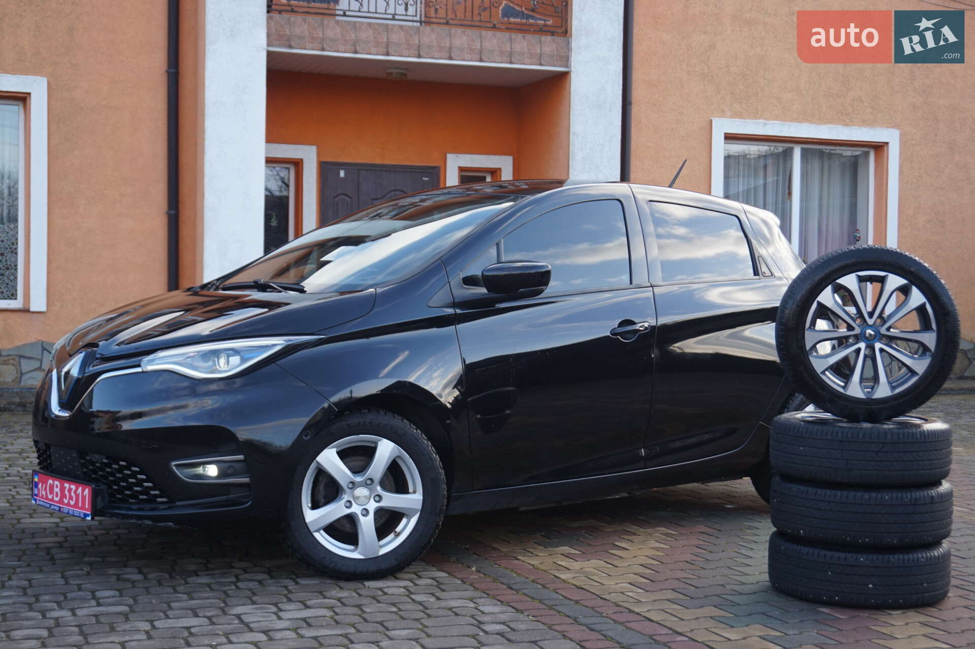Головне фото звіту автомобіля RENAULT ZOE 2020
