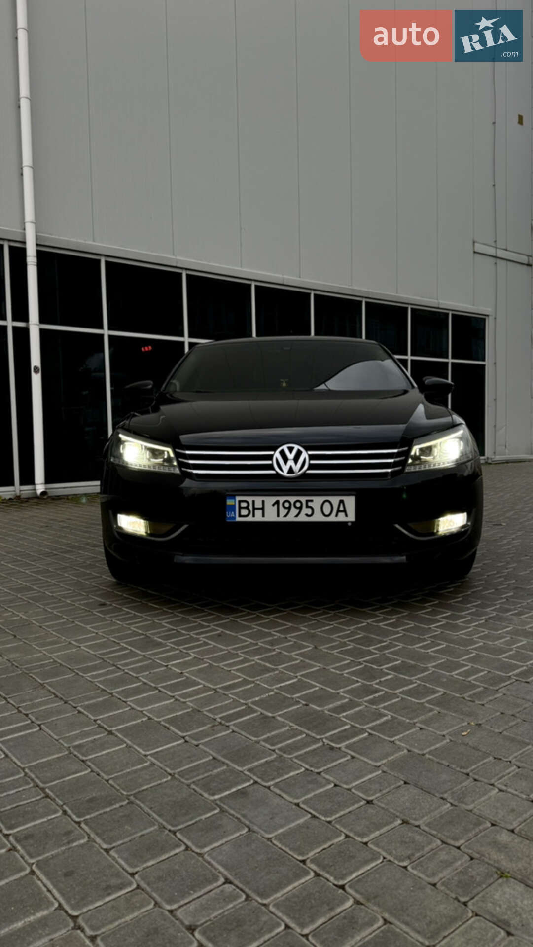 VOLKSWAGEN PASSAT 2012