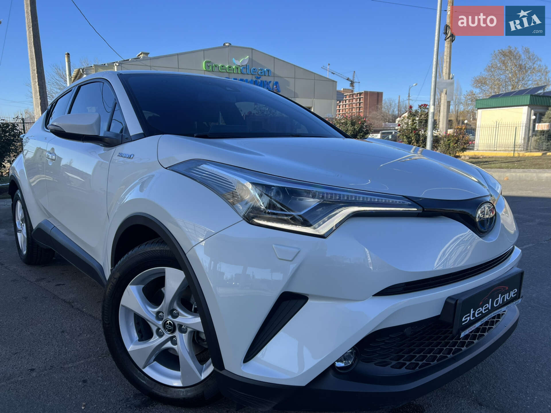 TOYOTA C-HR HYBRID 2019