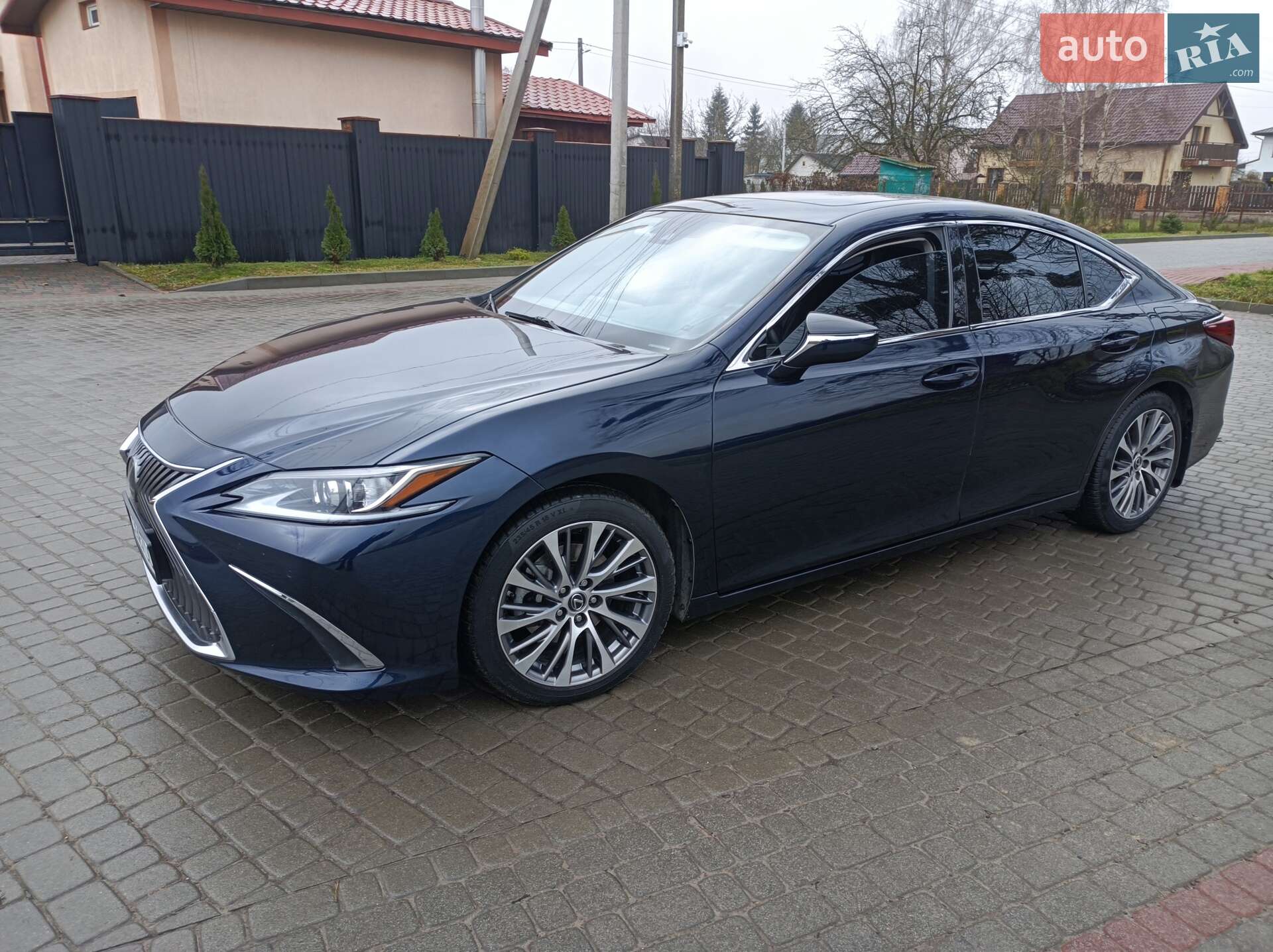 LEXUS ES 350 2019
