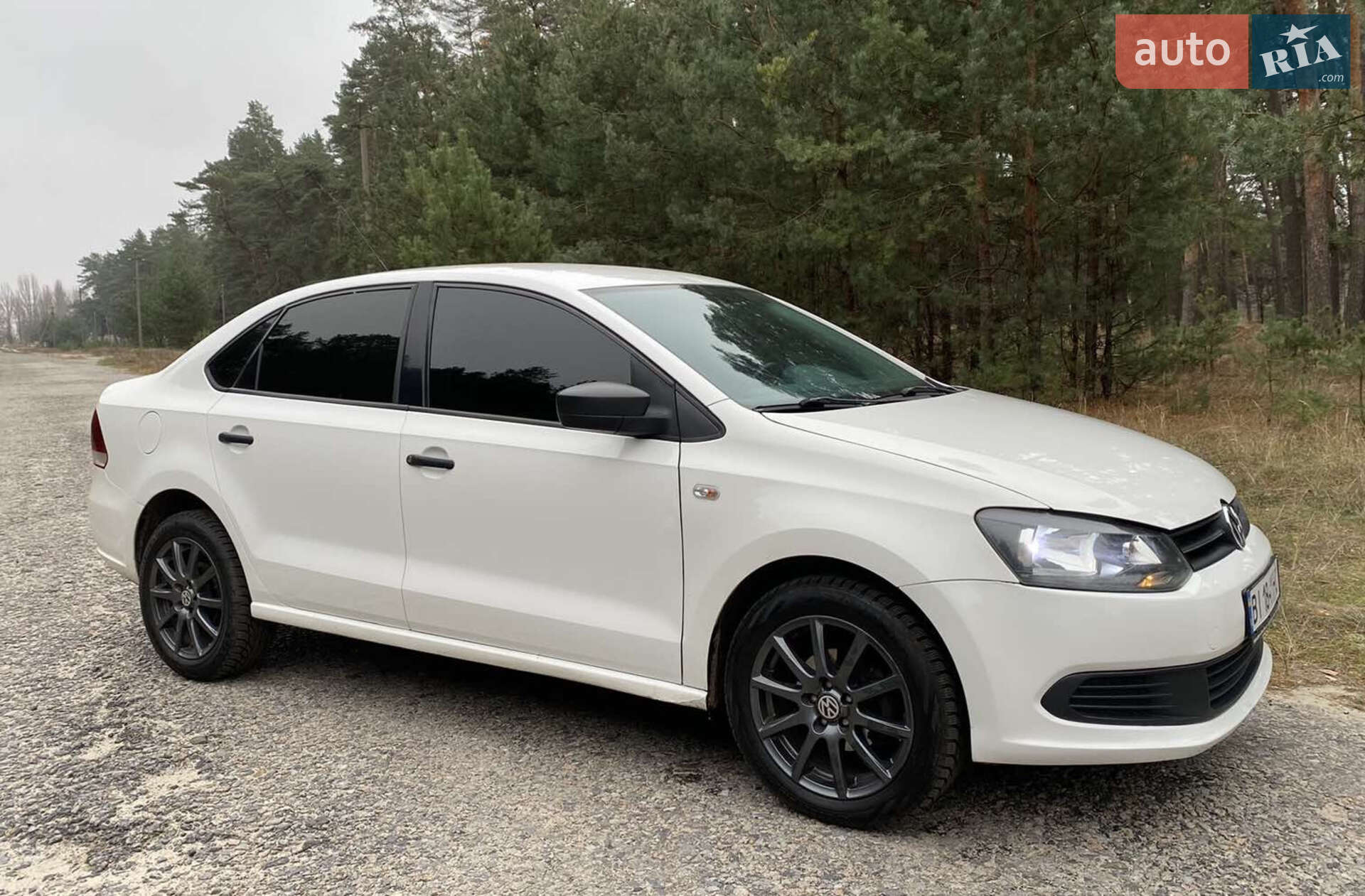 VOLKSWAGEN POLO 2012