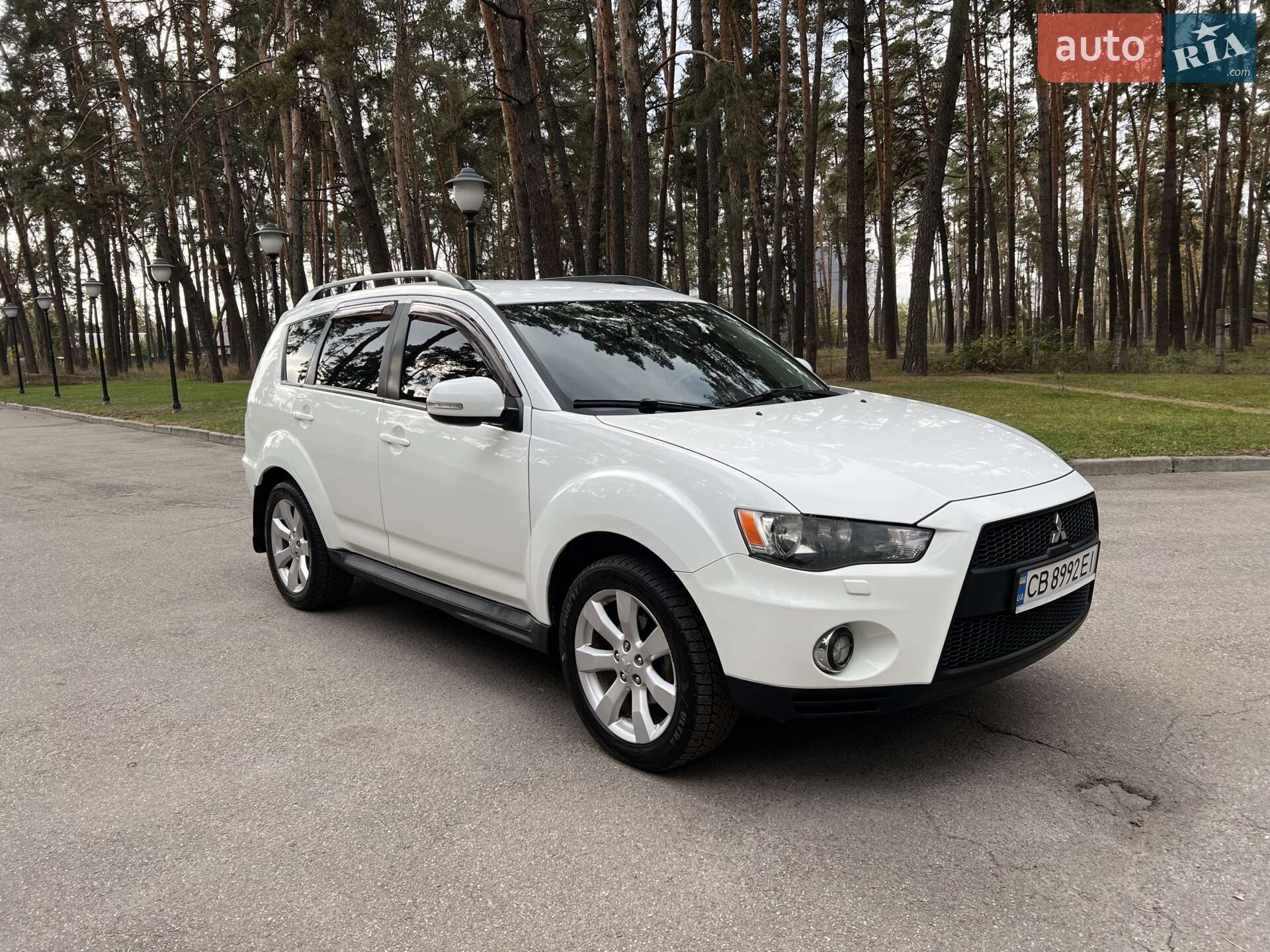 Головне фото звіту автомобіля MITSUBISHI OUTLANDER 2011