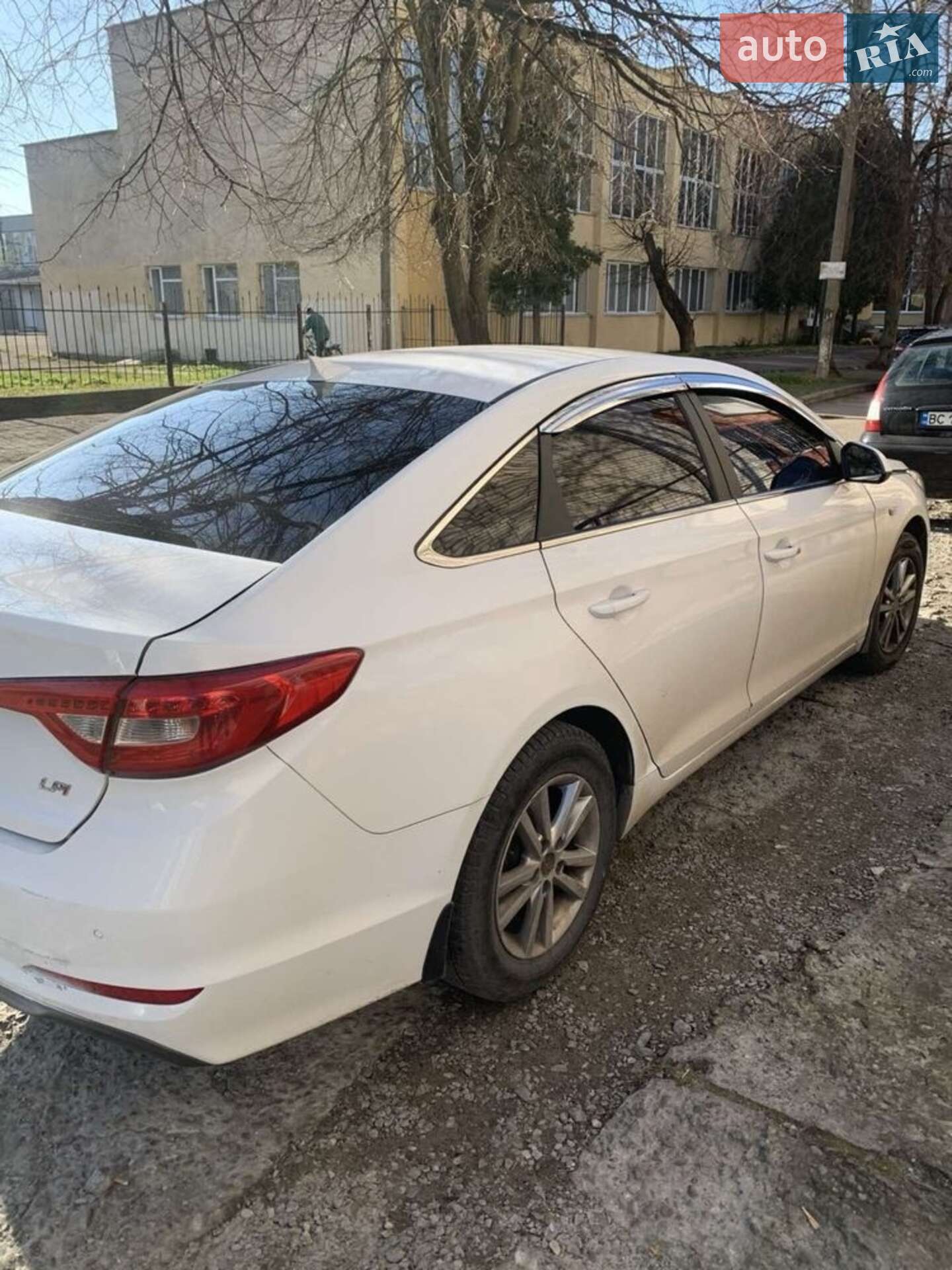 Головне фото звіту автомобіля HYUNDAI SONATA 2015