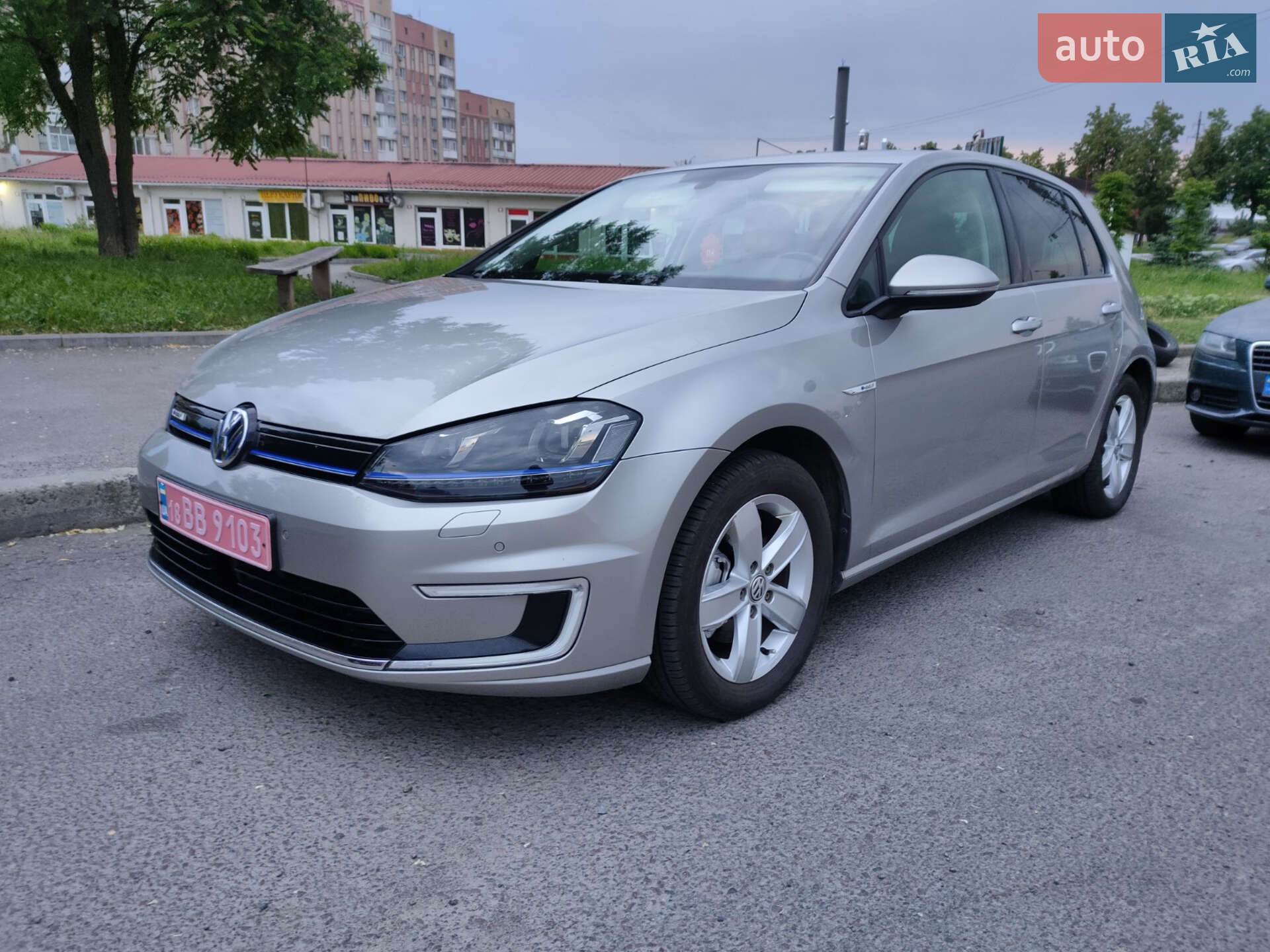 VOLKSWAGEN GOLF 2015