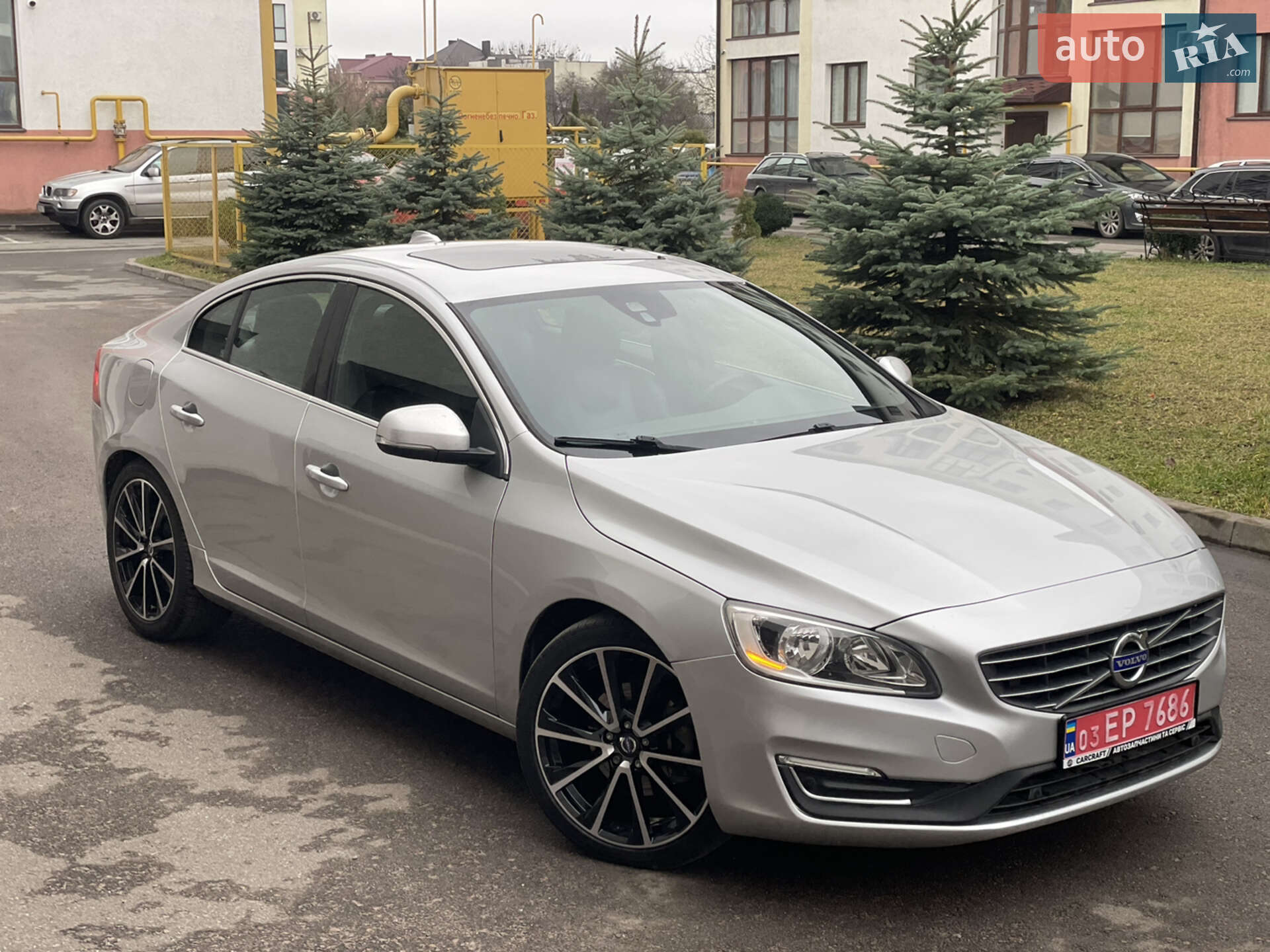 VOLVO S60 2015