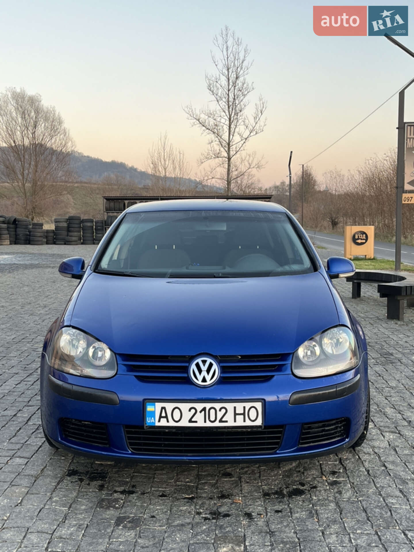 VOLKSWAGEN GOLF 2004