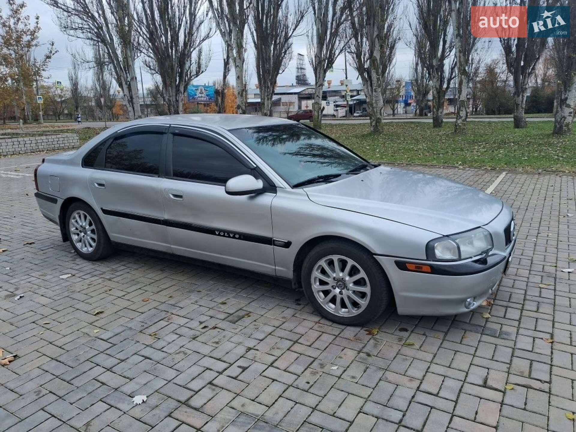 VOLVO S80 2000