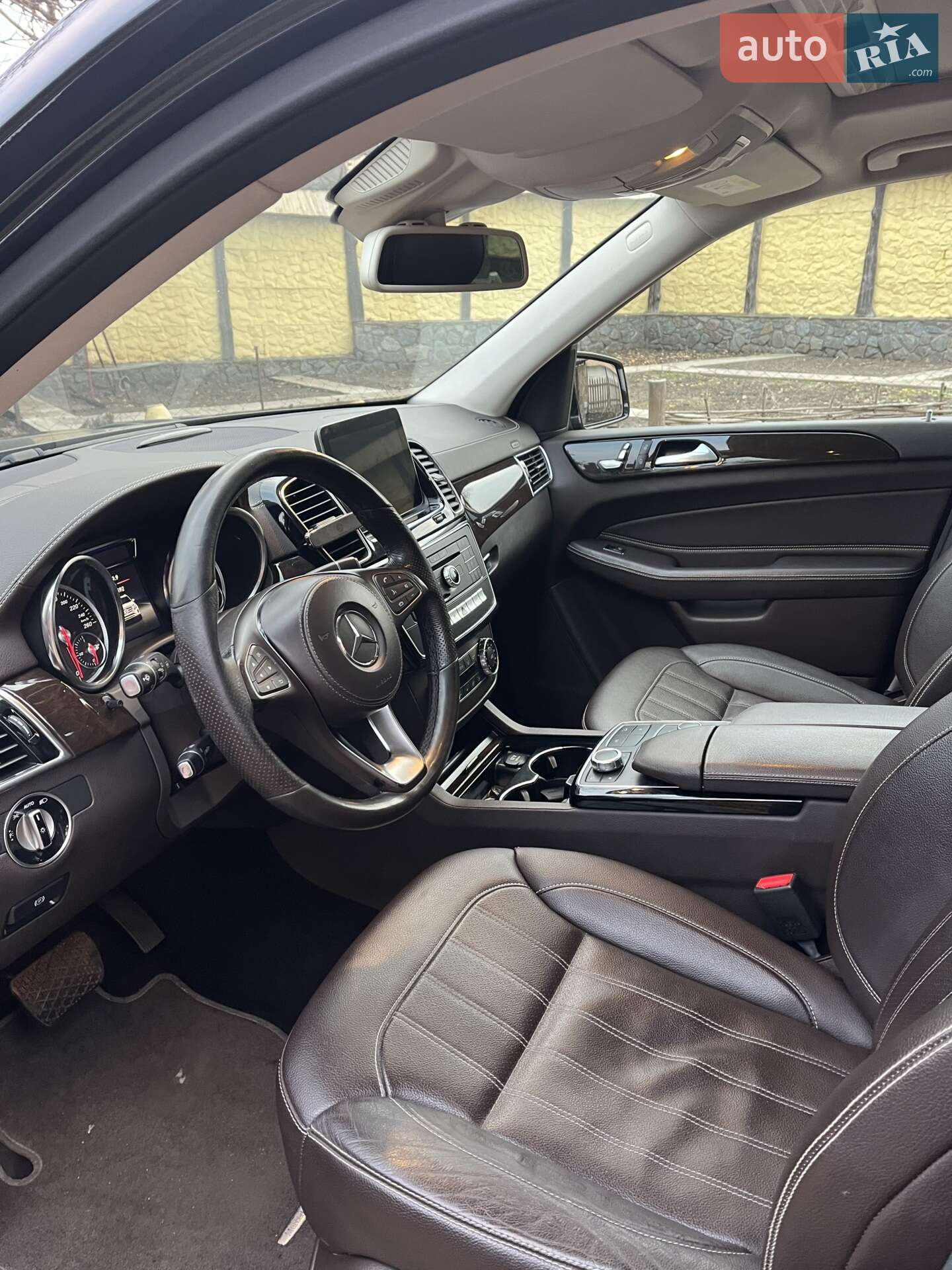 MERCEDES-BENZ GLS 350