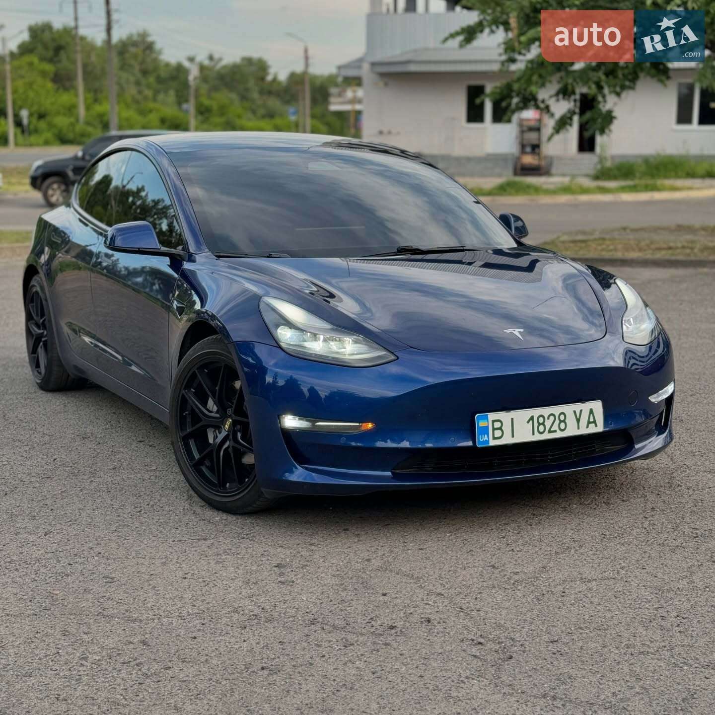 Головне фото звіту автомобіля TESLA MODEL 3 2021