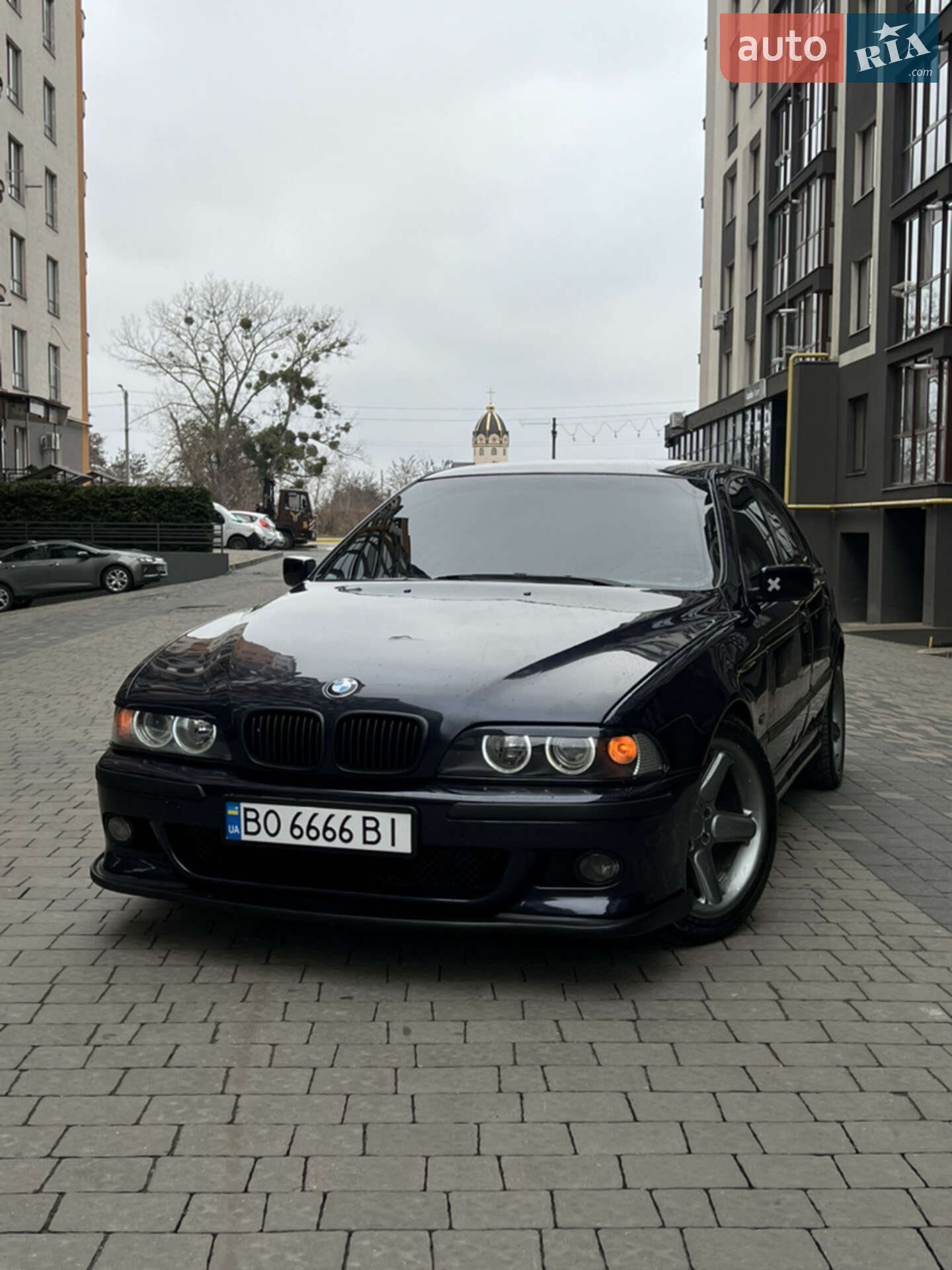 Головне фото звіту автомобіля BMW 528I 1996