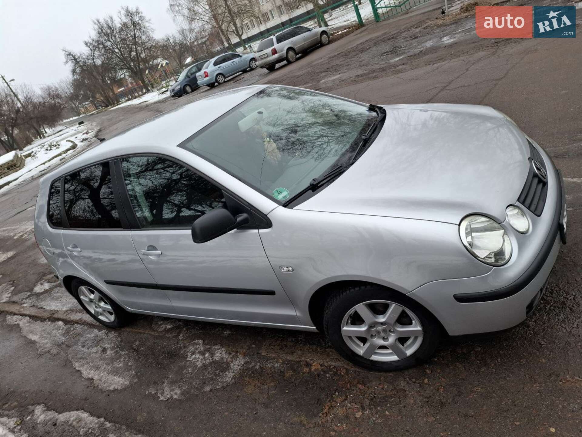 VOLKSWAGEN POLO 2004