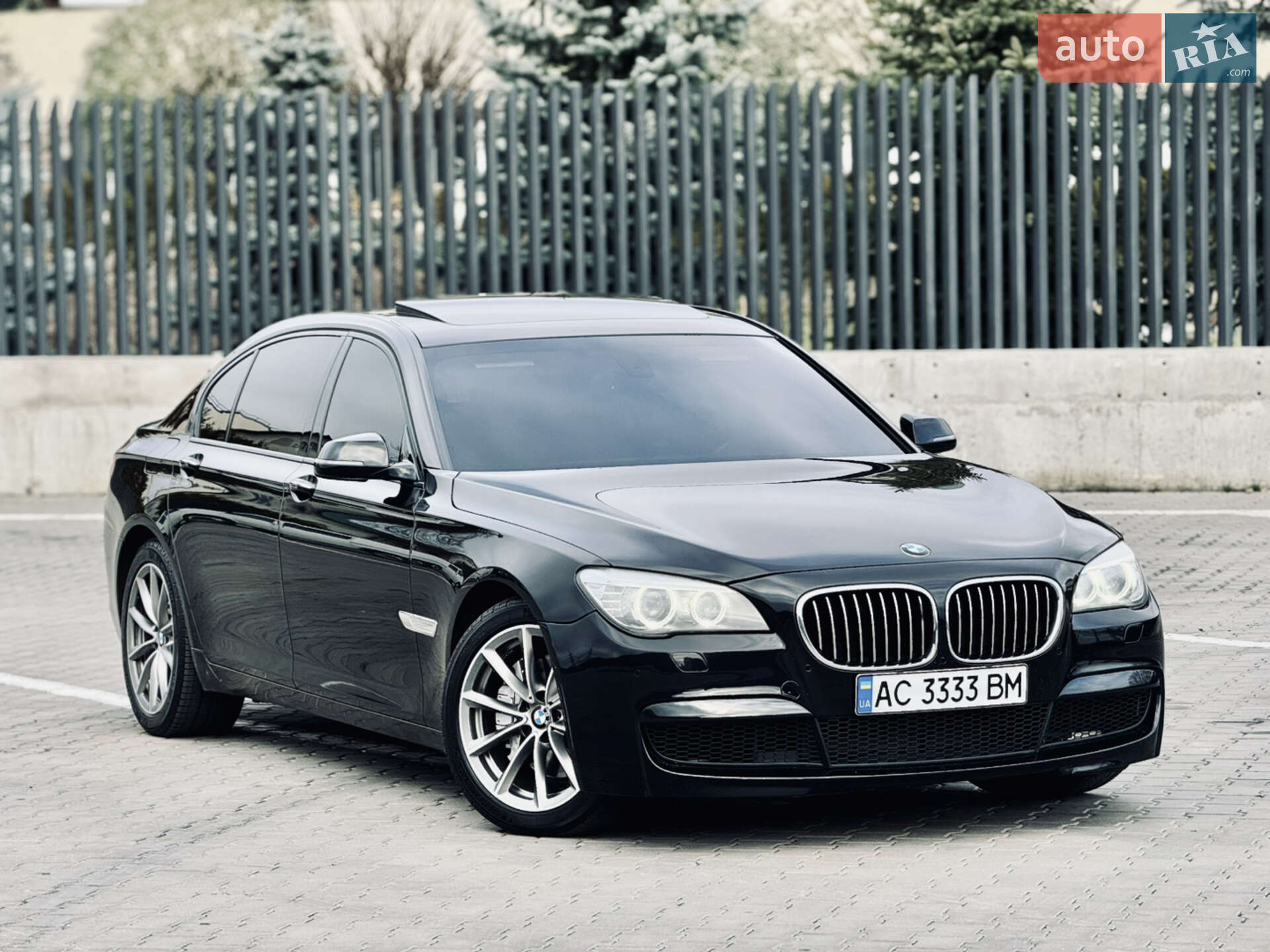 BMW 740 2014