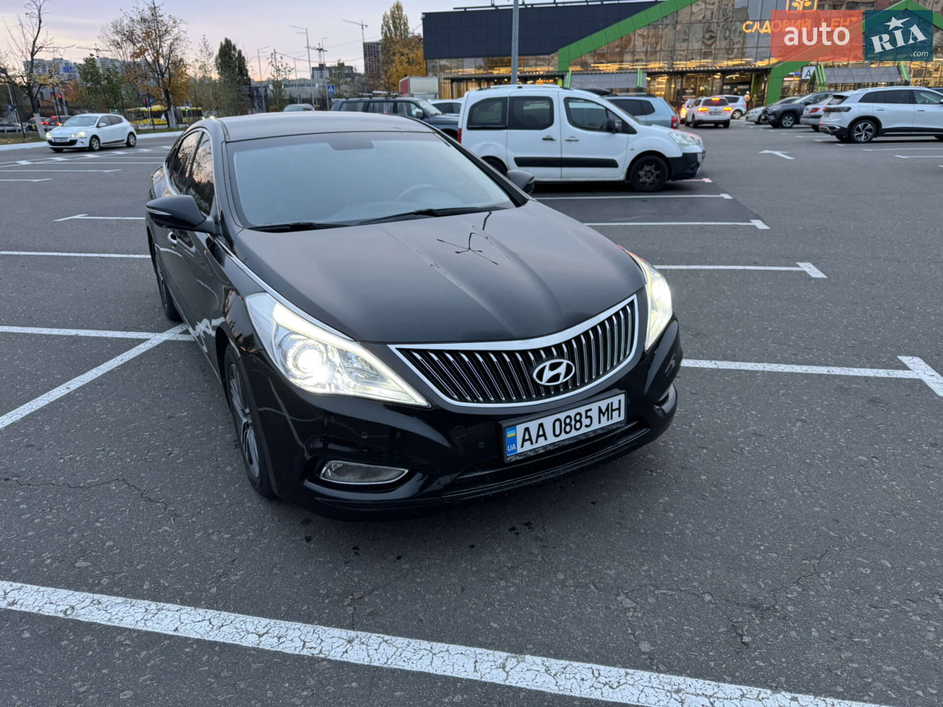 HYUNDAI GRANDEUR 2014