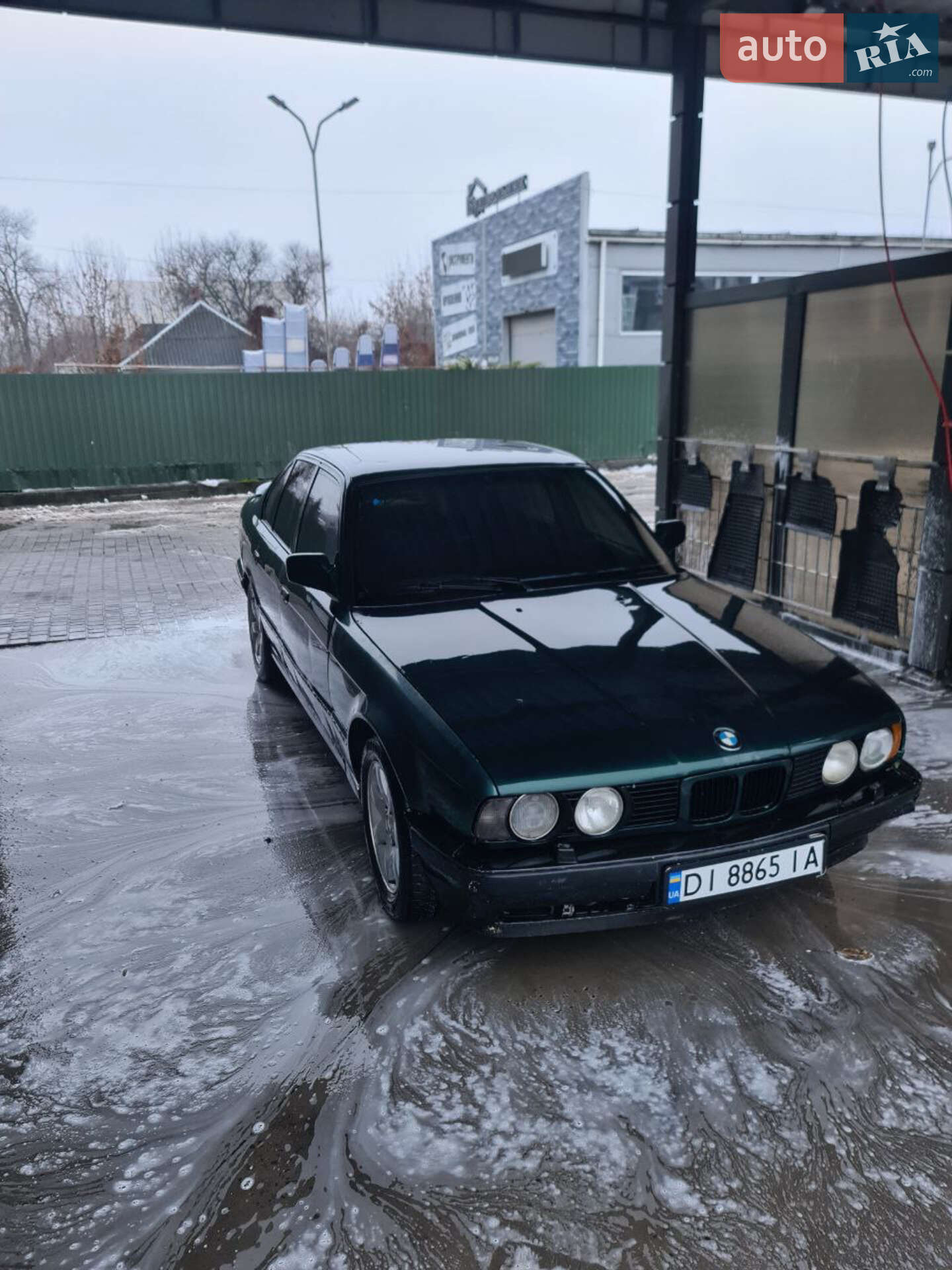 Головне фото звіту автомобіля BMW 520 1991