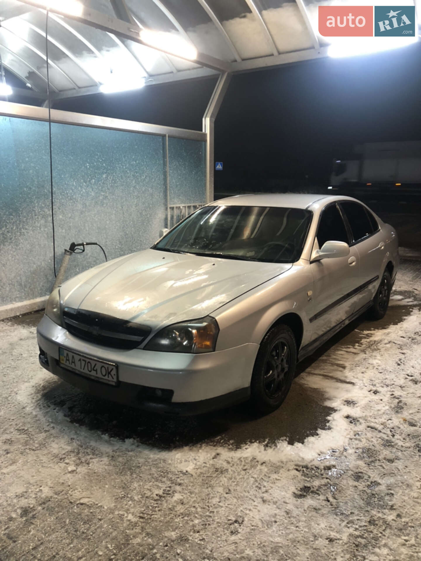 CHEVROLET EVANDA 2004